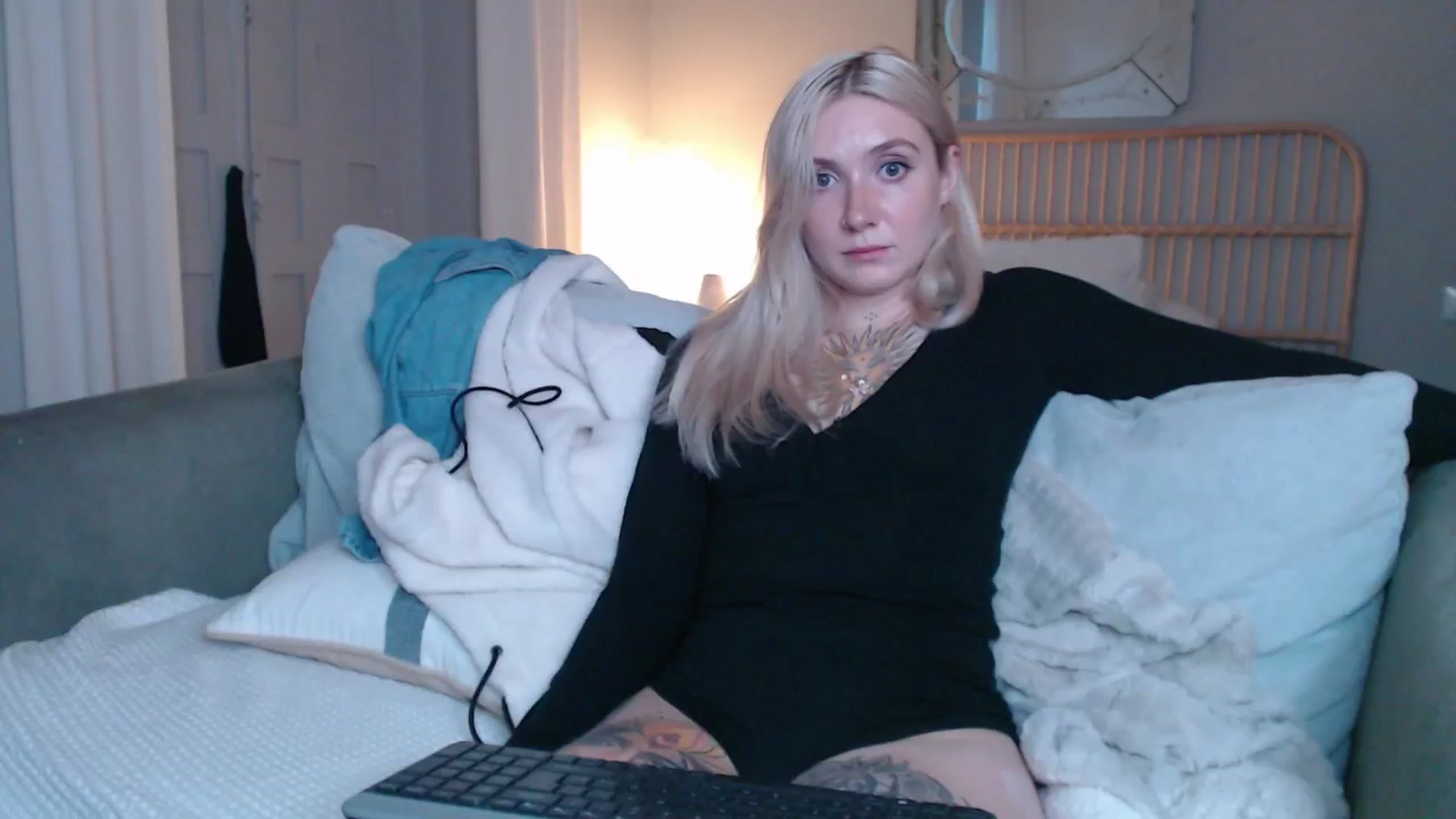 Gallery image thumbnail from Tattoo_bbgirl's myfreecams stream on, 12/26/2024, 19:19 image 5 of 20