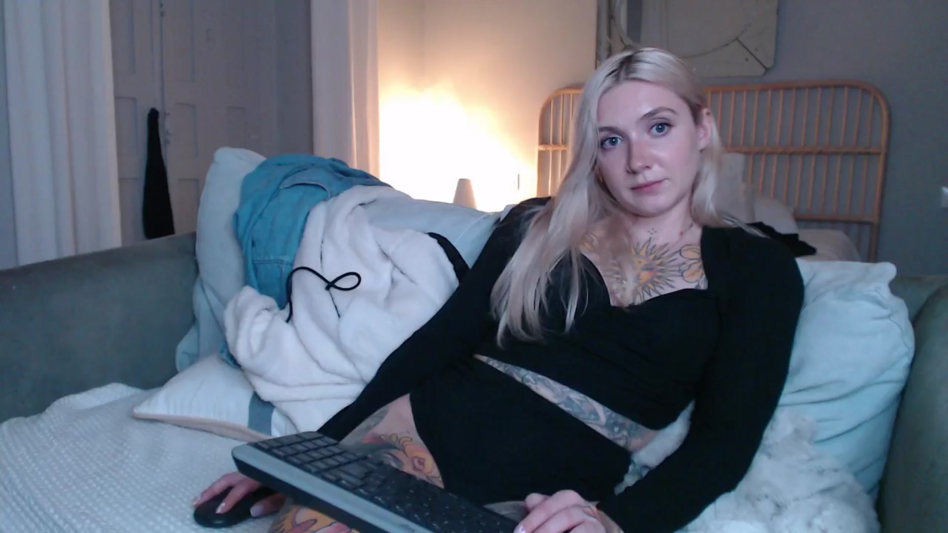 Gallery image thumbnail from Tattoo_bbgirl's myfreecams stream on, 12/26/2024, 19:19 image 9 of 20