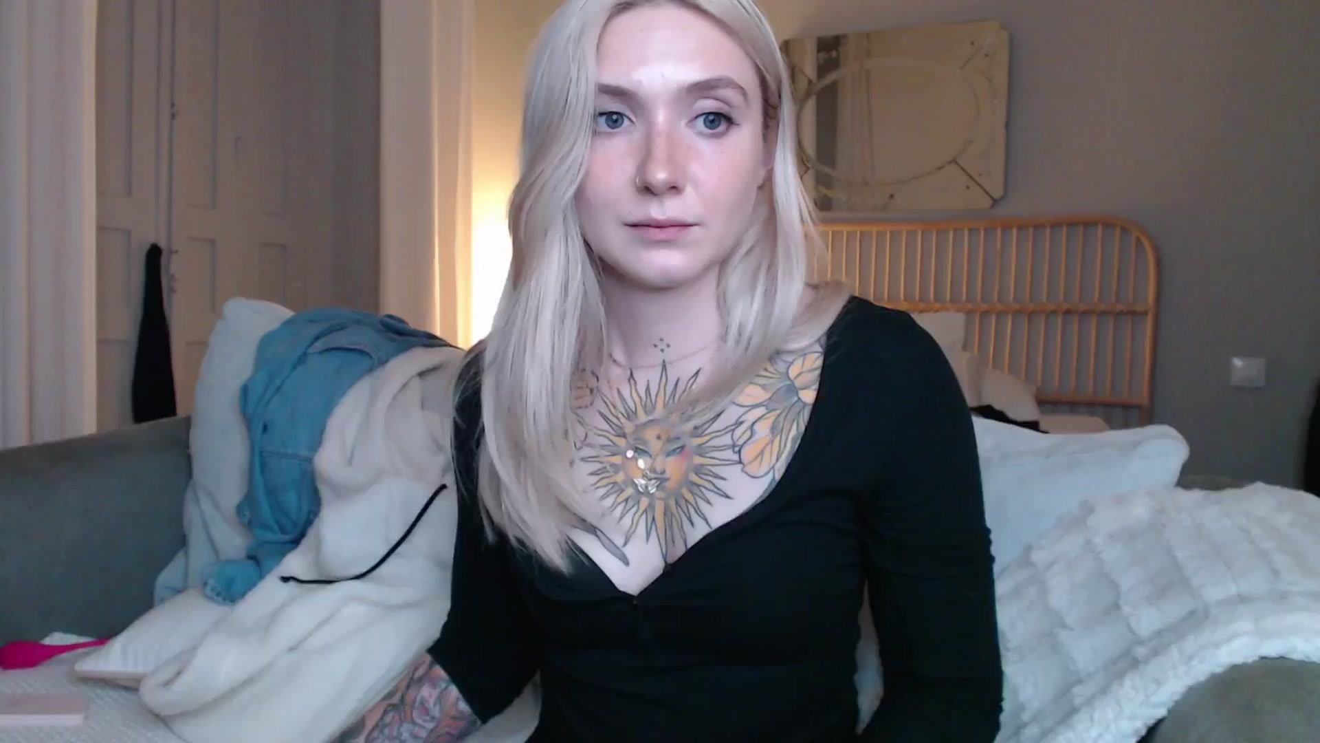 Gallery image thumbnail from Tattoo_bbgirl's myfreecams stream on, 12/26/2024, 21:57 image 17 of 20
