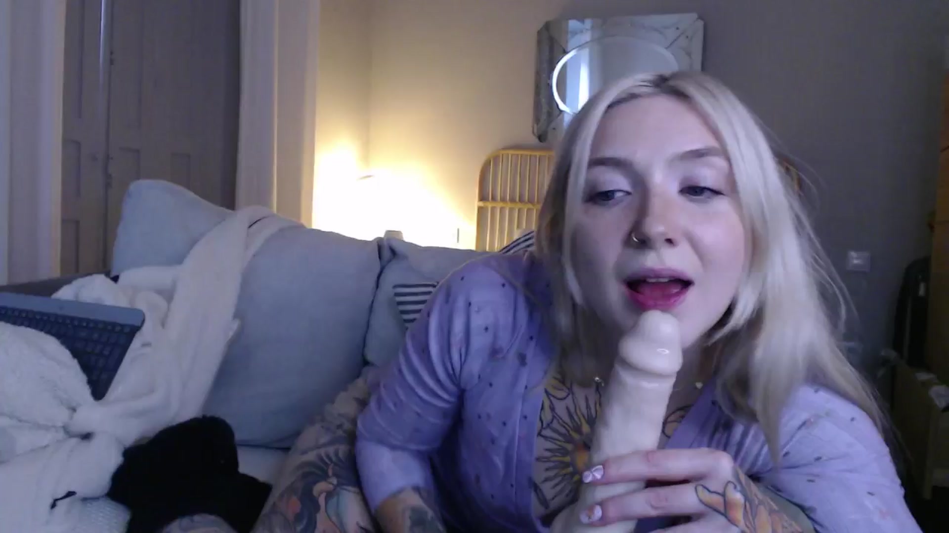 Gallery image thumbnail from Tattoo_bbgirl's myfreecams stream on, 12/27/2024, 16:25 image 7 of 20