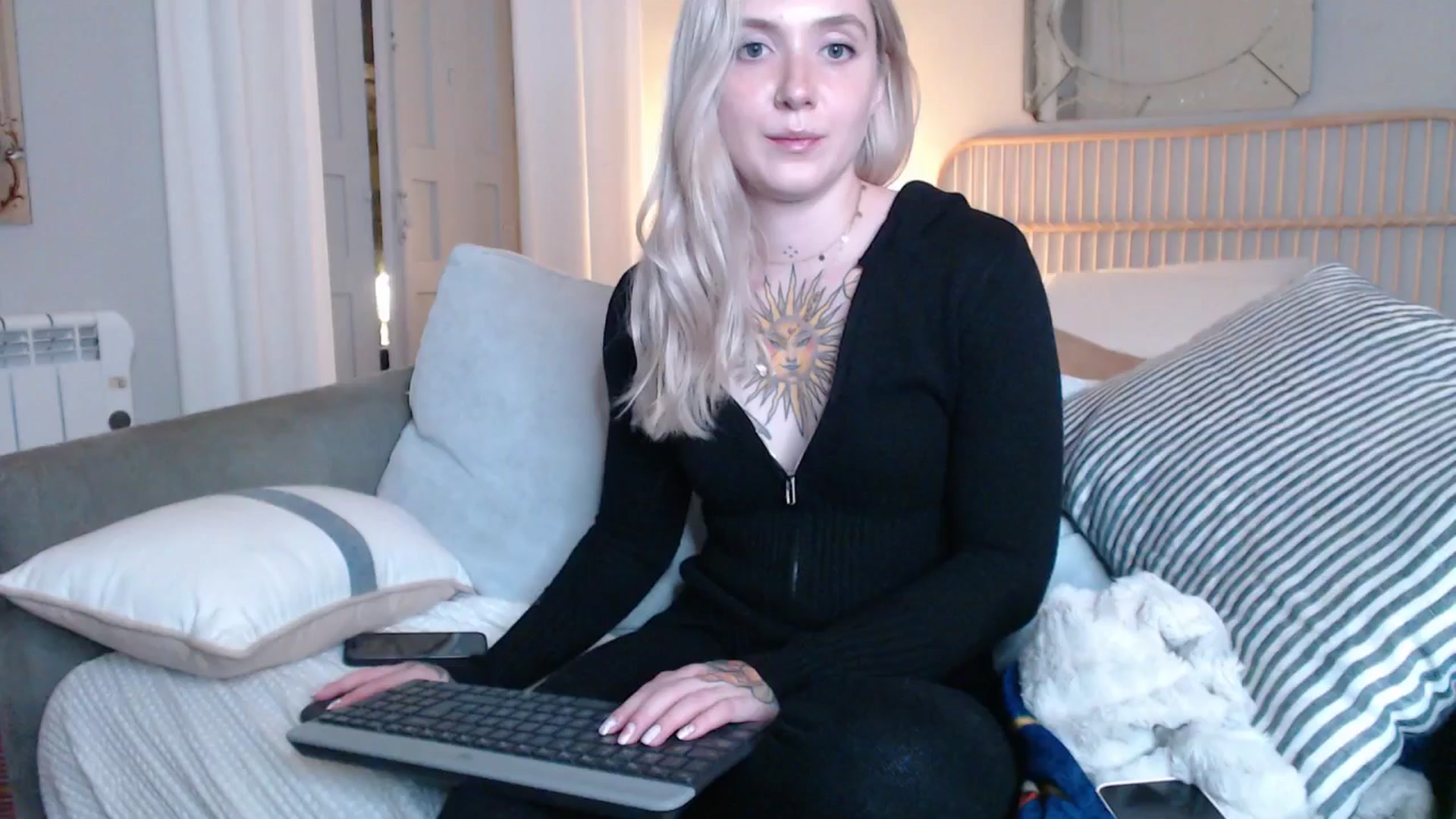 Gallery image thumbnail from Tattoo_bbgirl's myfreecams stream on, 12/31/2024, 20:31 image 8 of 20