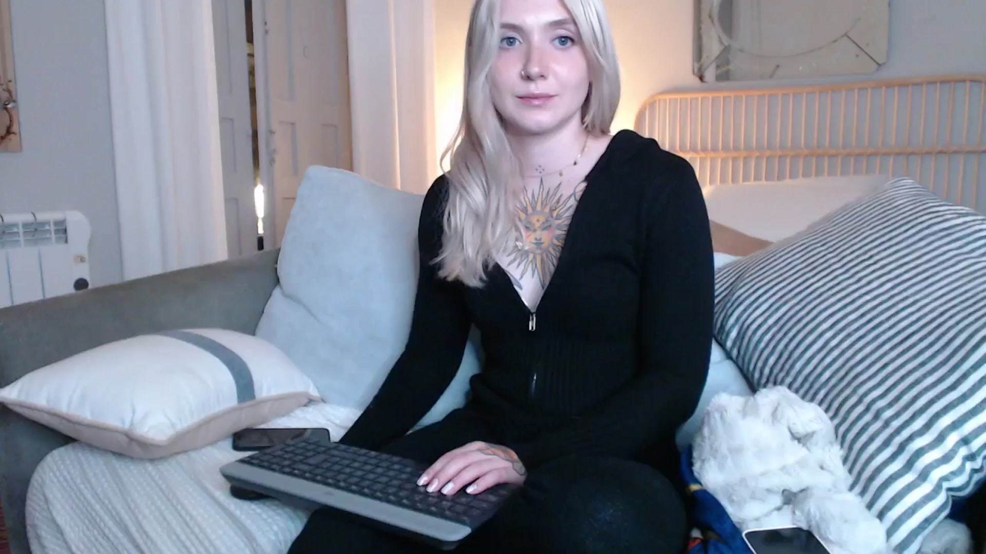 Gallery image thumbnail from Tattoo_bbgirl's myfreecams stream on, 12/31/2024, 20:31 image 10 of 20