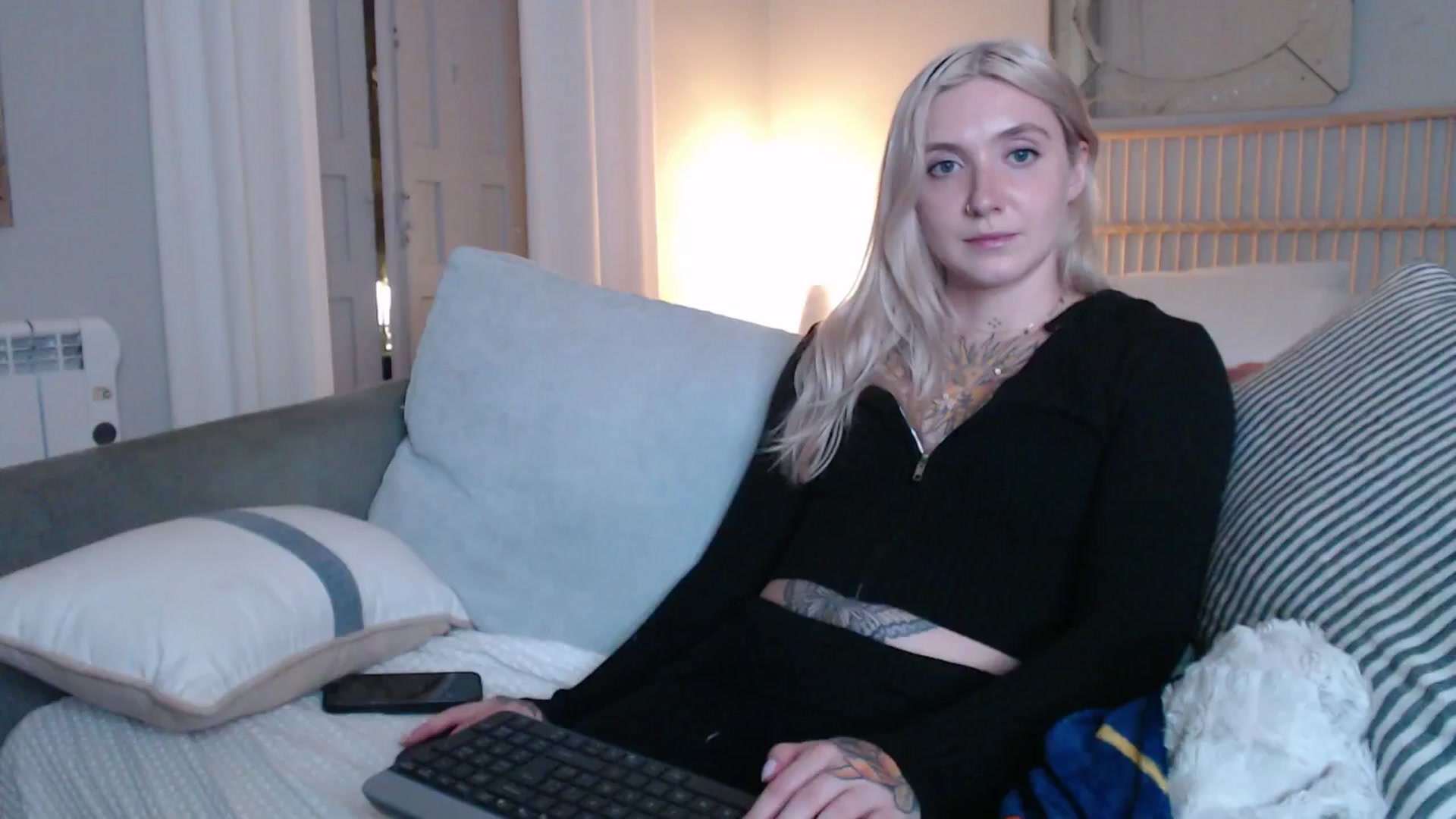 Gallery image thumbnail from Tattoo_bbgirl's myfreecams stream on, 12/31/2024, 20:31 image 6 of 20