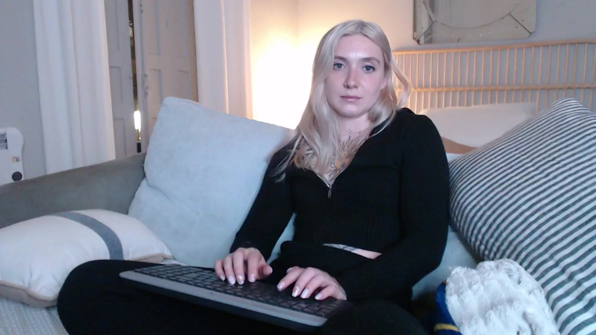 Gallery image thumbnail from Tattoo_bbgirl's myfreecams stream on, 12/31/2024, 20:31 image 20 of 20