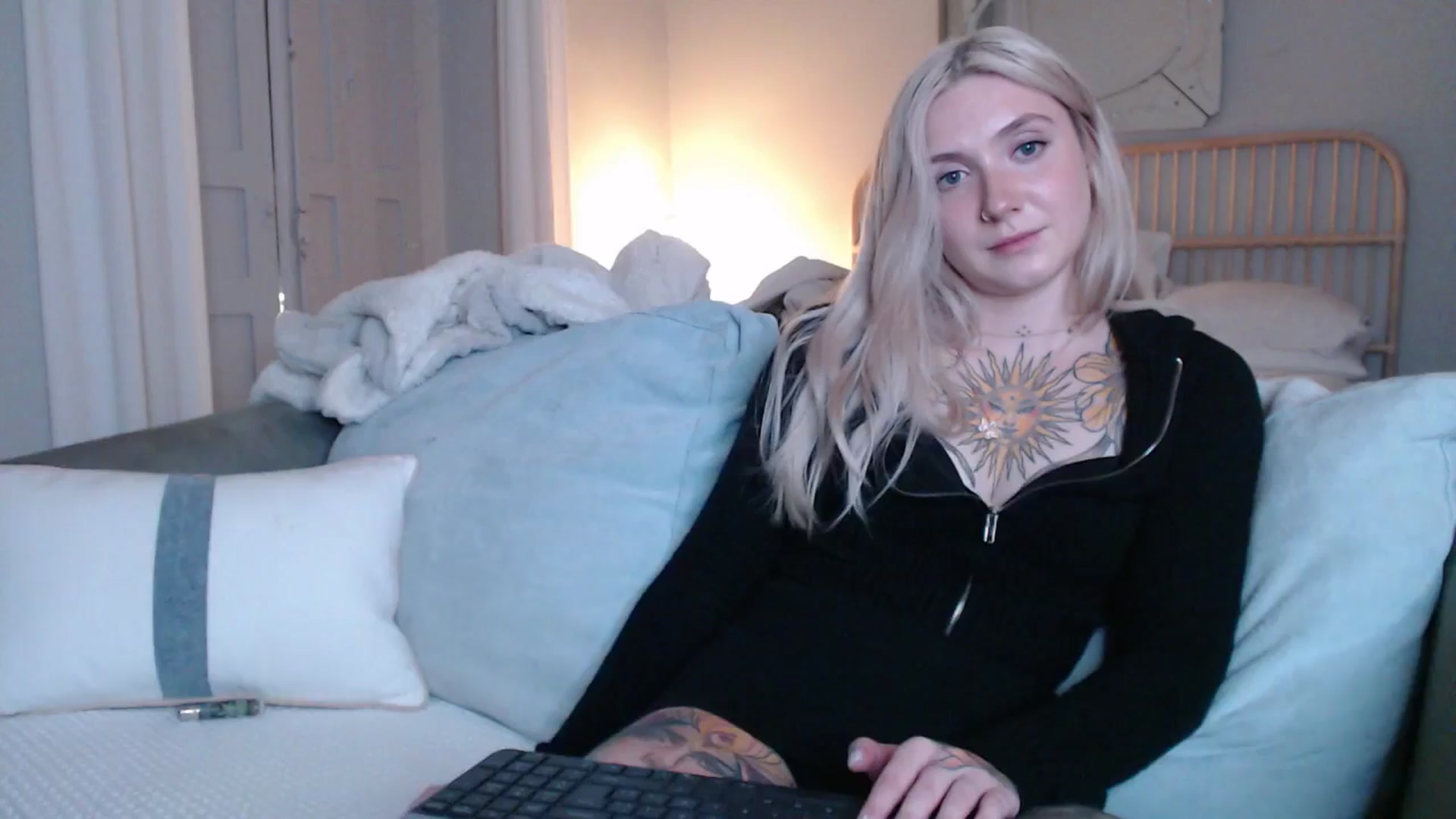 Gallery image thumbnail from Tattoo_bbgirl's myfreecams stream on, 01/02/2025, 19:53 image 14 of 20