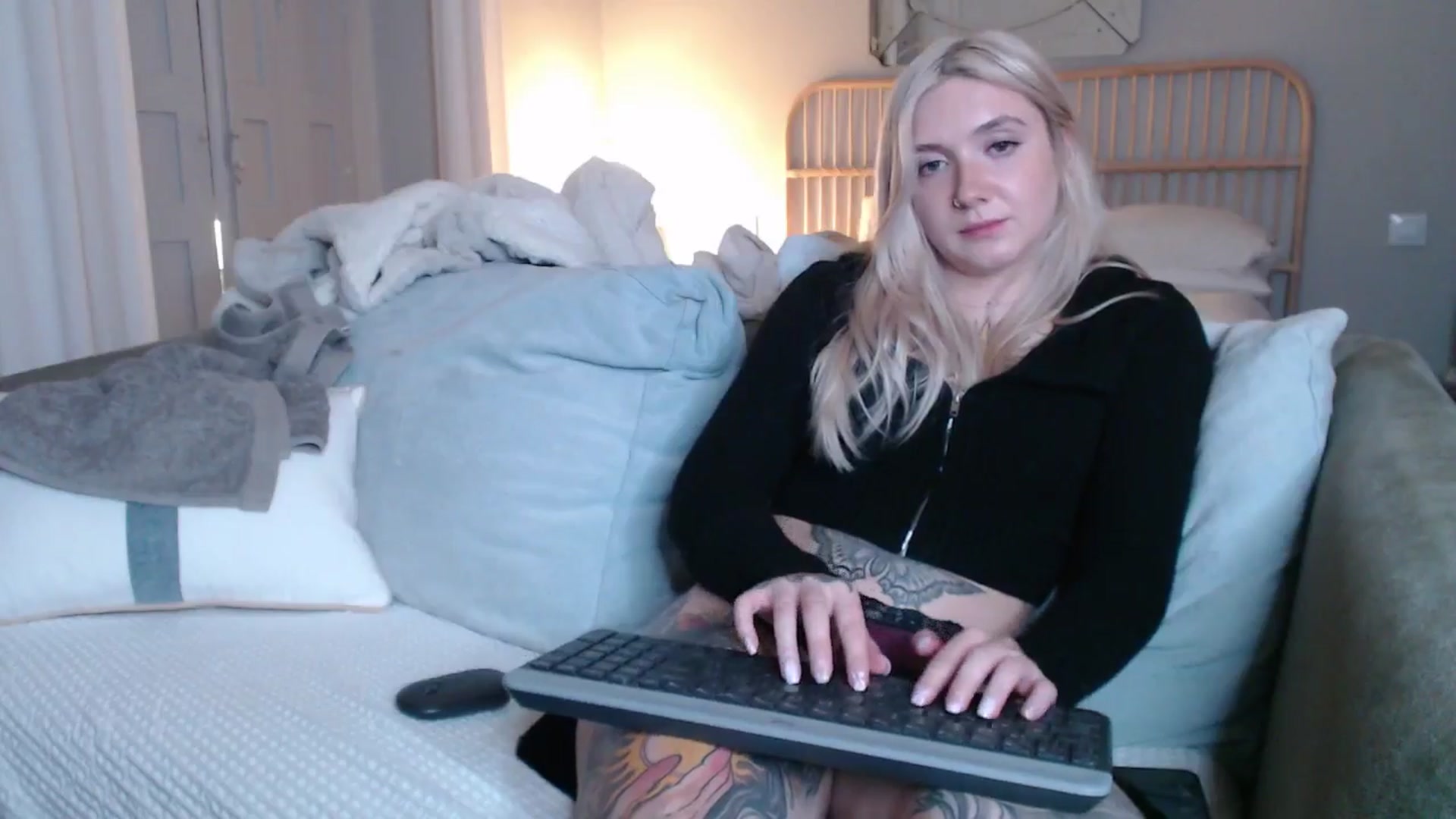 Gallery image thumbnail from Tattoo_bbgirl's myfreecams stream on, 01/02/2025, 21:56 image 17 of 20