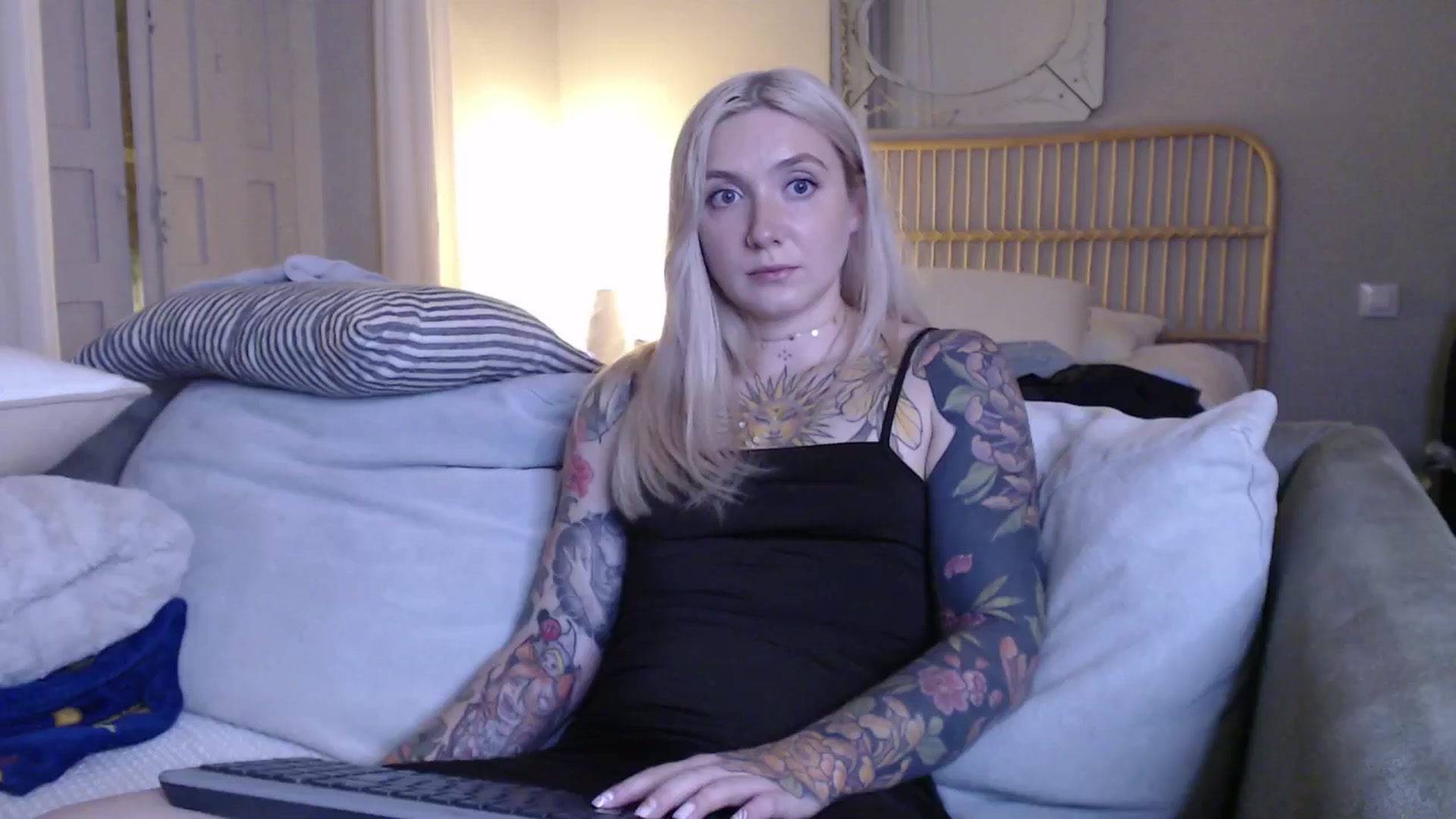 Gallery image thumbnail from Tattoo_bbgirl's myfreecams stream on, 01/03/2025, 20:38 image 6 of 20