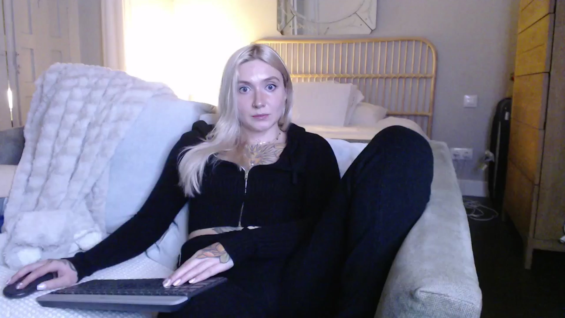 Gallery image thumbnail from Tattoo_bbgirl's myfreecams stream on, 01/04/2025, 21:50 image 5 of 20