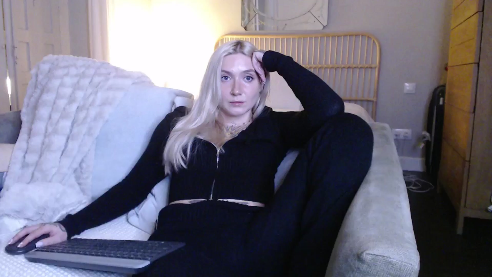 Gallery image thumbnail from Tattoo_bbgirl's myfreecams stream on, 01/04/2025, 21:50 image 7 of 20