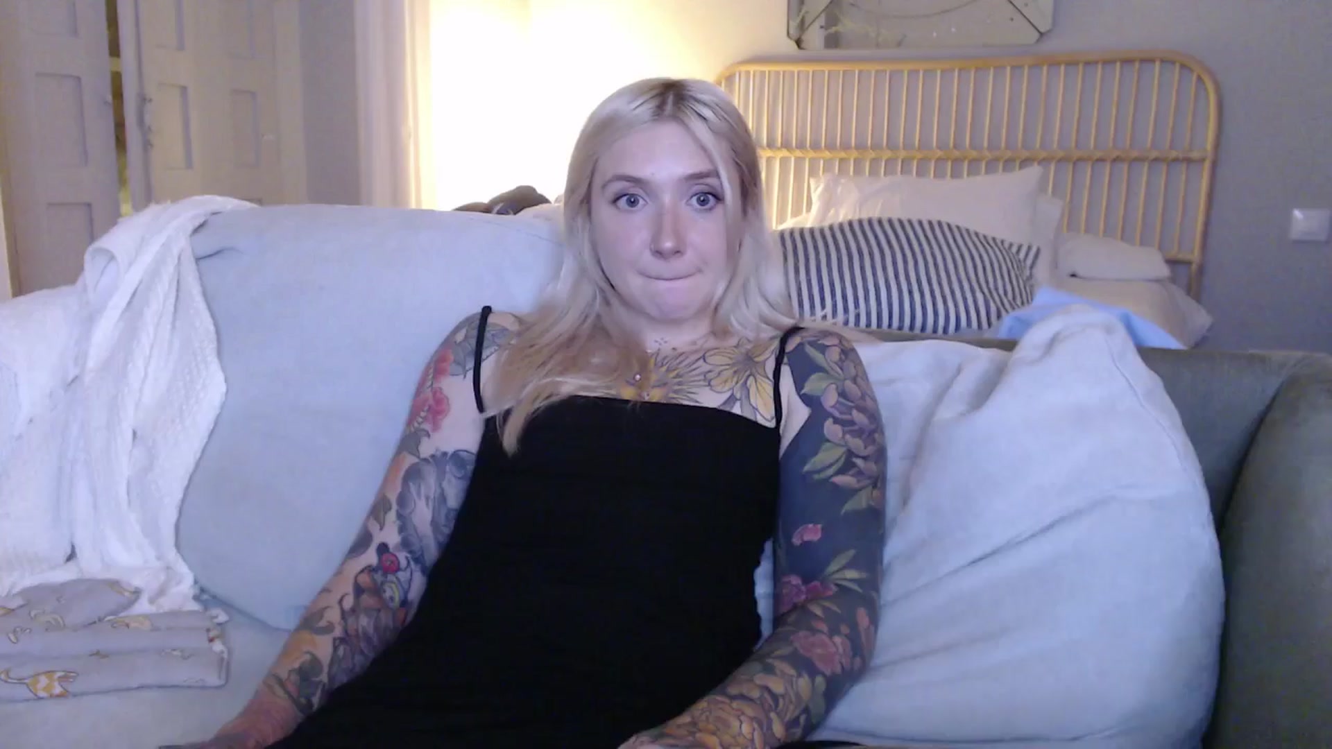 Gallery image thumbnail from Tattoo_bbgirl's myfreecams stream on, 01/07/2025, 22:55 image 10 of 20