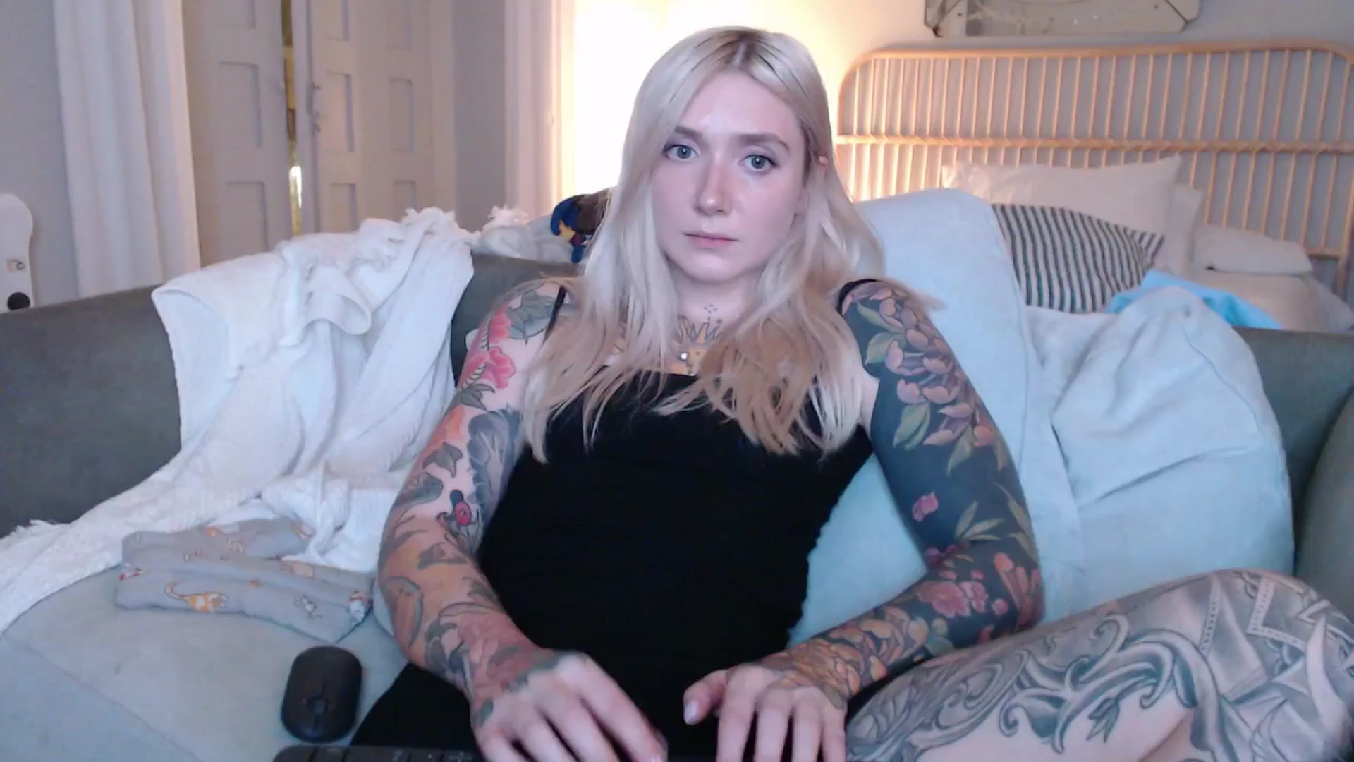 Gallery image thumbnail from Tattoo_bbgirl's myfreecams stream on, 01/07/2025, 22:55 image 16 of 20
