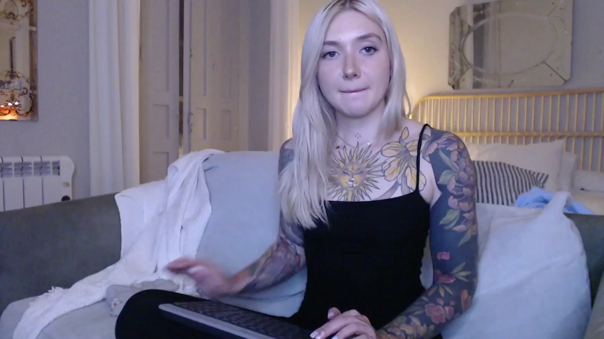 Gallery image thumbnail from Tattoo_bbgirl's myfreecams stream on, 01/07/2025, 22:55 image 1 of 20