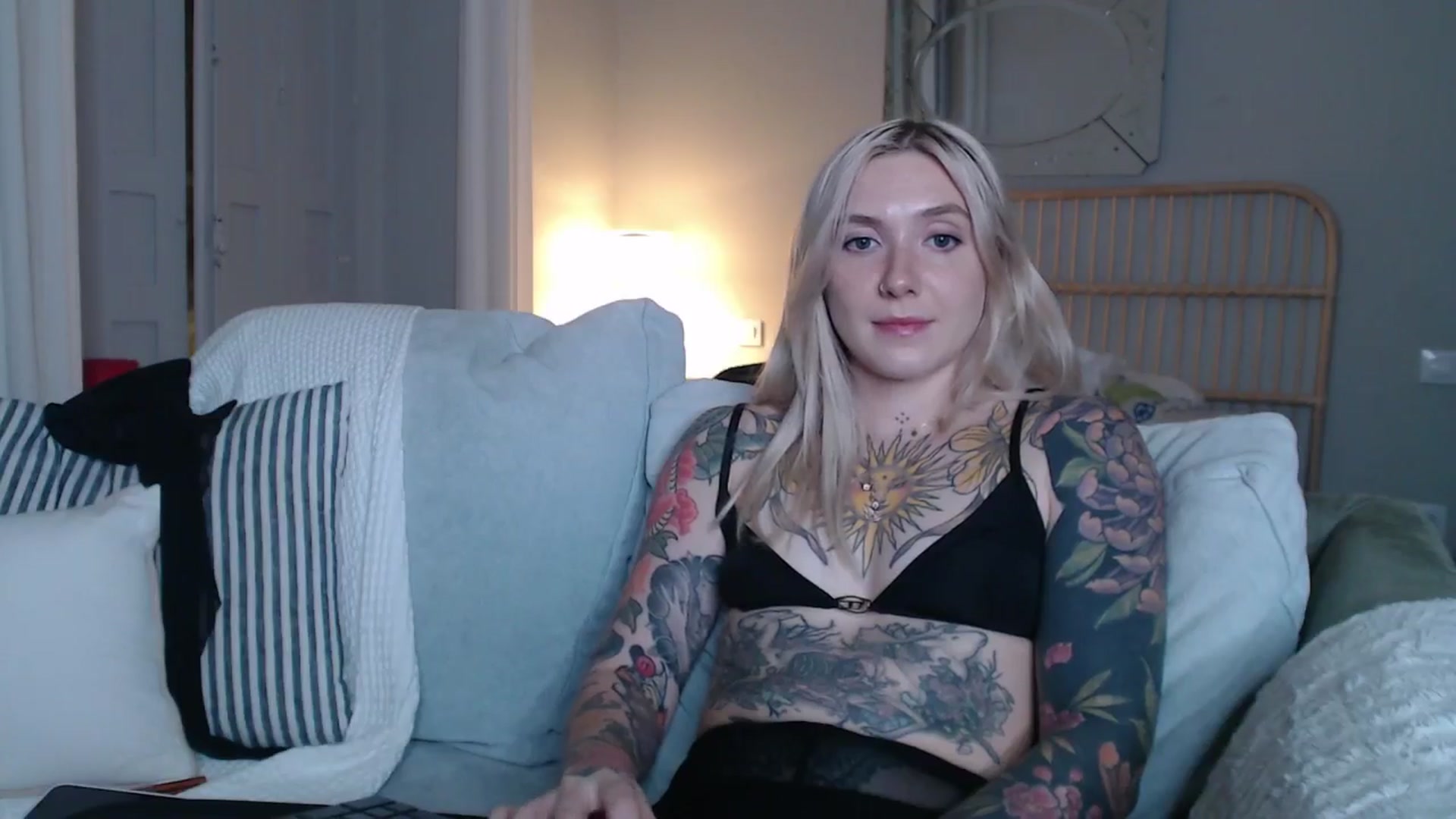 Gallery image thumbnail from Tattoo_bbgirl's myfreecams stream on, 01/08/2025, 20:44 image 20 of 20