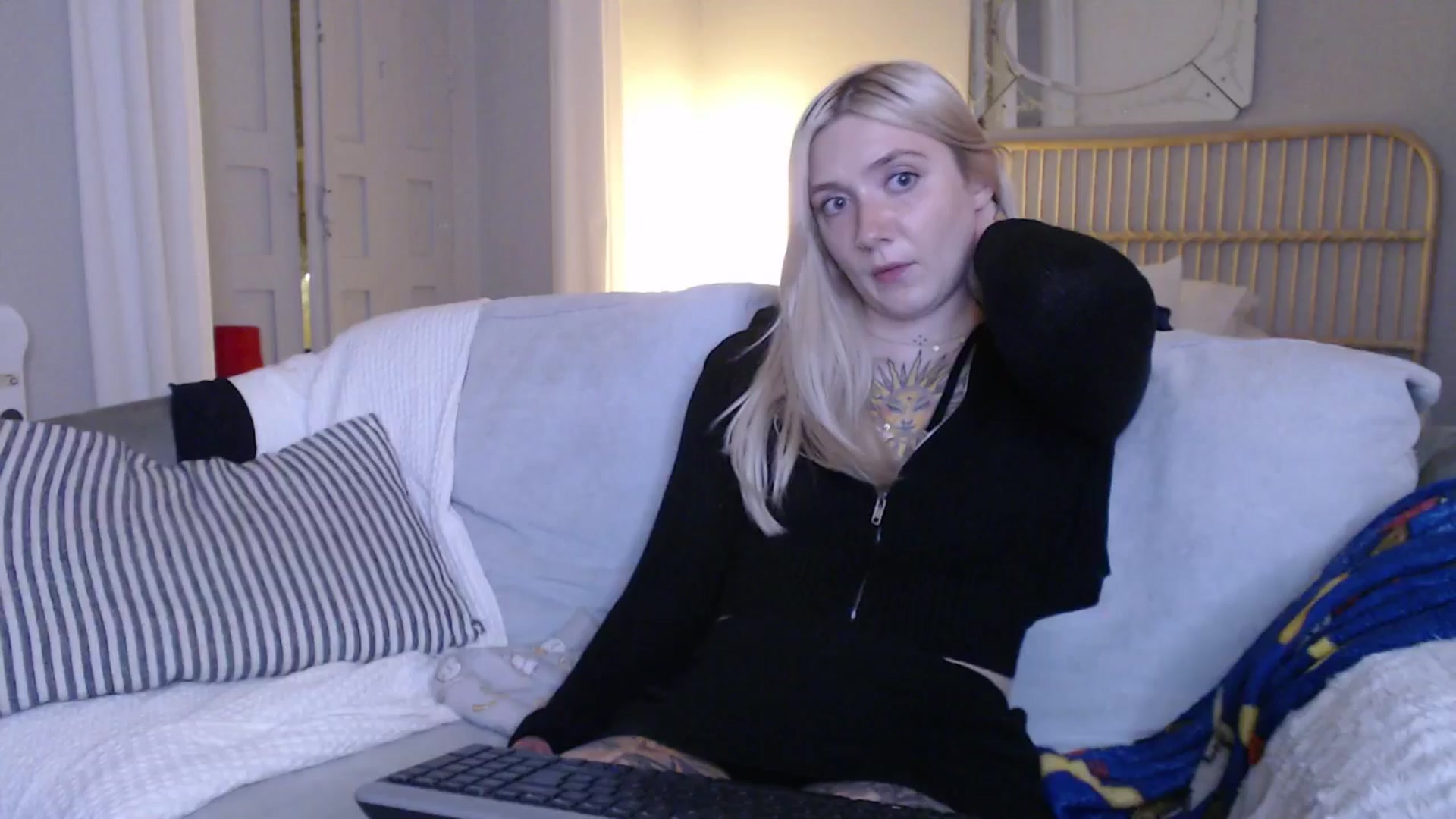 Gallery image thumbnail from Tattoo_bbgirl's myfreecams stream on, 01/09/2025, 18:27 image 15 of 20