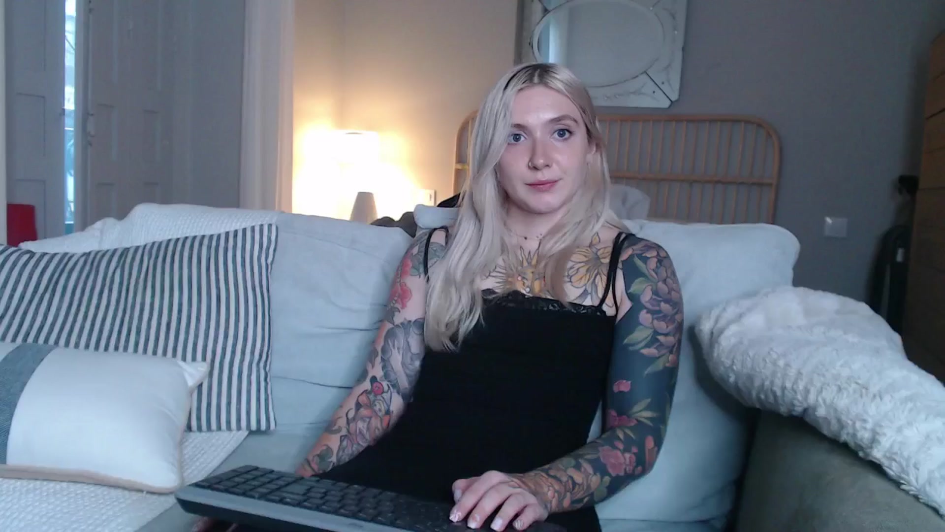Gallery image thumbnail from Tattoo_bbgirl's myfreecams stream on, 01/10/2025, 17:18 image 8 of 20