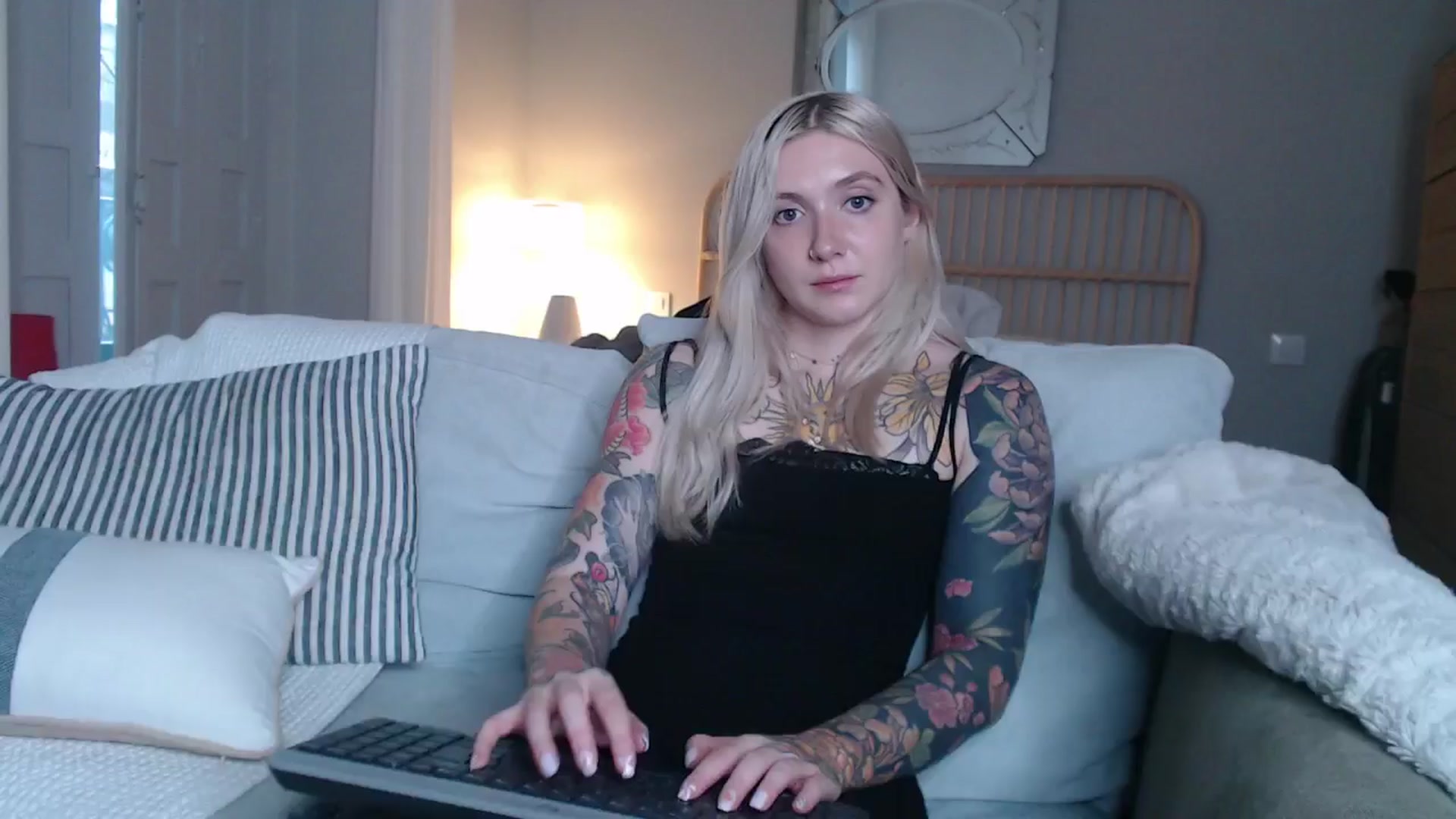 Gallery image thumbnail from Tattoo_bbgirl's myfreecams stream on, 01/10/2025, 17:18 image 7 of 20