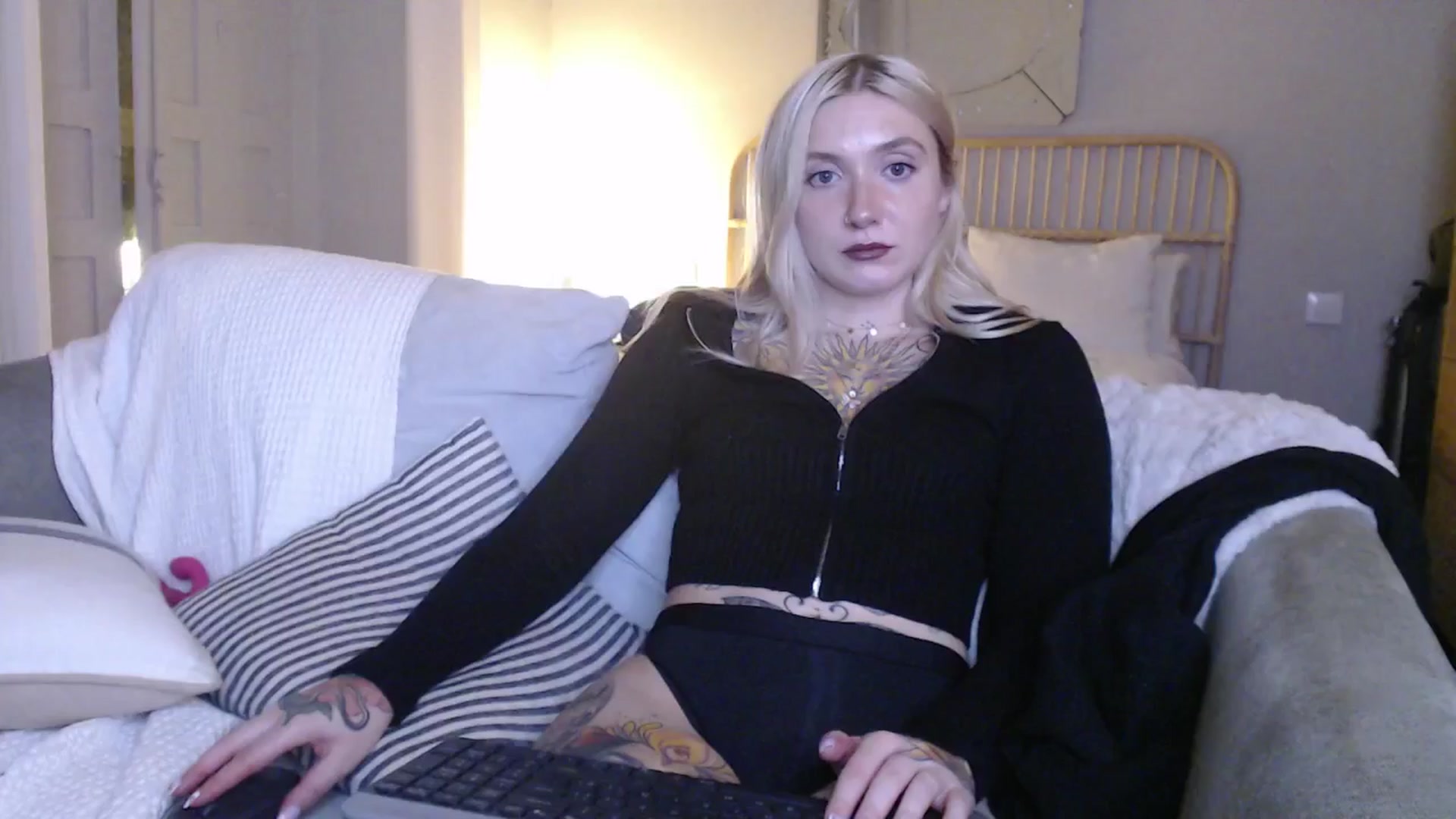 Gallery image thumbnail from Tattoo_bbgirl's myfreecams stream on, 01/20/2025, 21:26 image 11 of 20