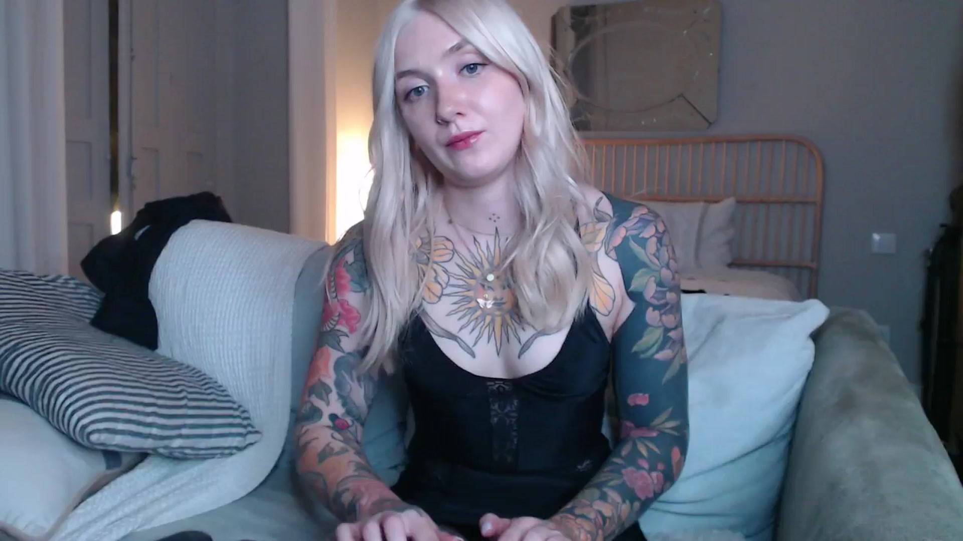 Gallery image thumbnail from Tattoo_bbgirl's myfreecams stream on, 01/21/2025, 20:29 image 5 of 20