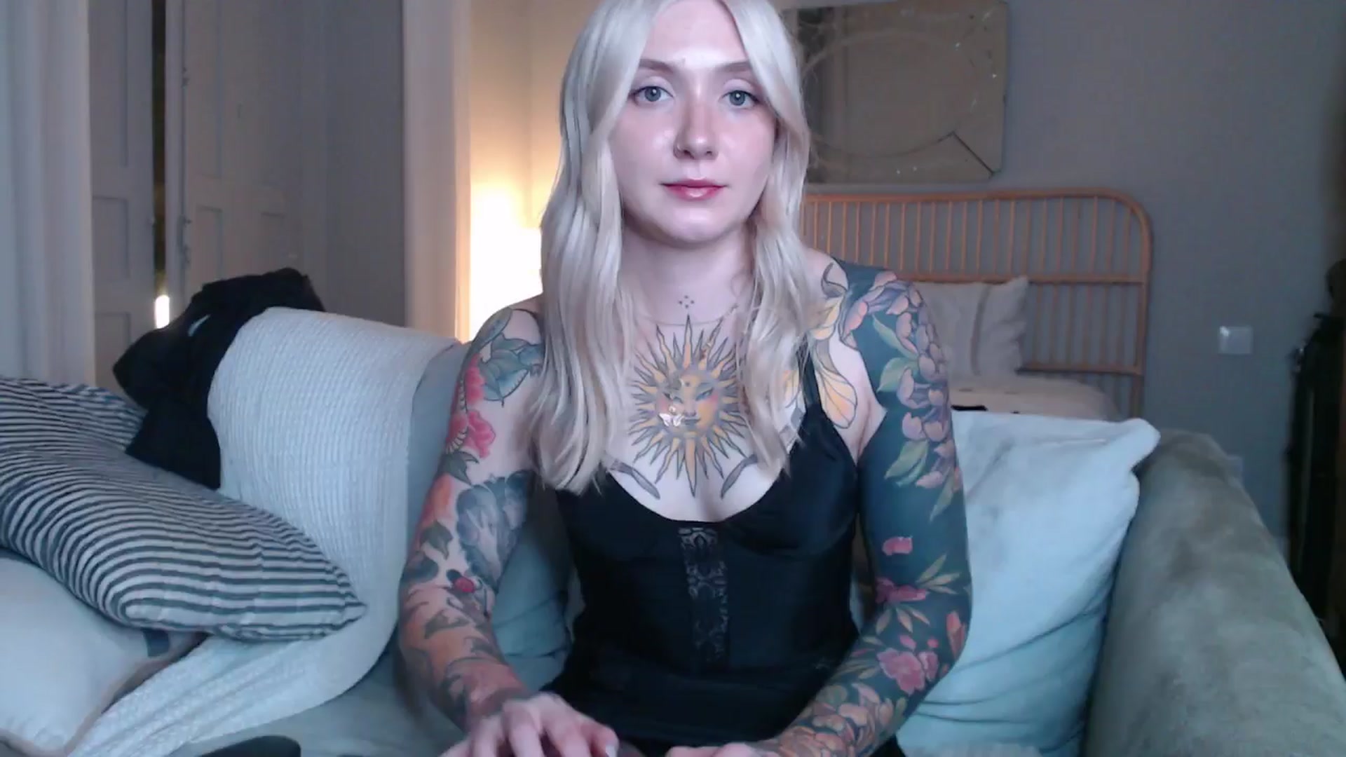 Gallery image thumbnail from Tattoo_bbgirl's myfreecams stream on, 01/21/2025, 20:29 image 6 of 20