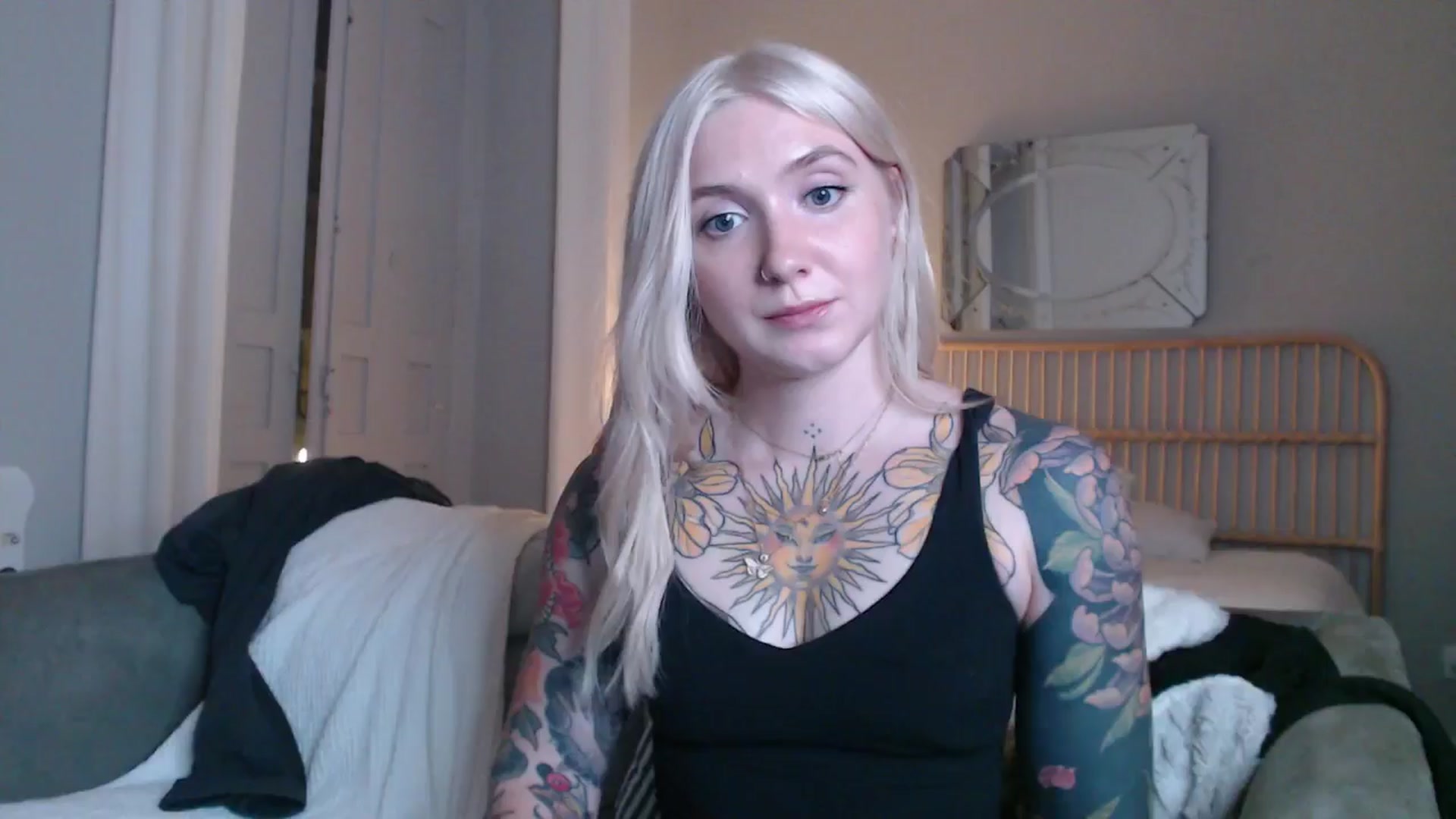 Gallery image thumbnail from Tattoo_bbgirl's myfreecams stream on, 01/22/2025, 21:12 image 12 of 20