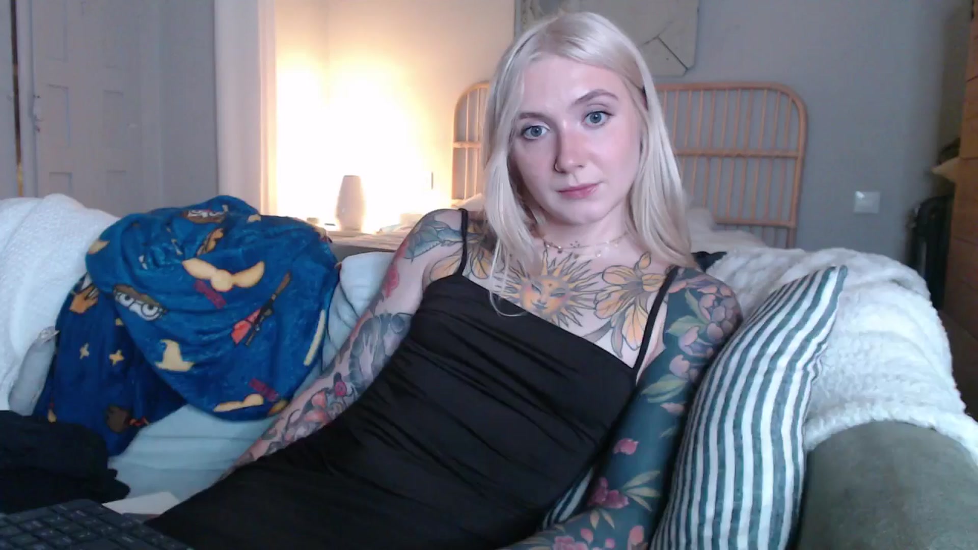 Gallery image thumbnail from Tattoo_bbgirl's myfreecams stream on, 01/23/2025, 23:54 image 5 of 20