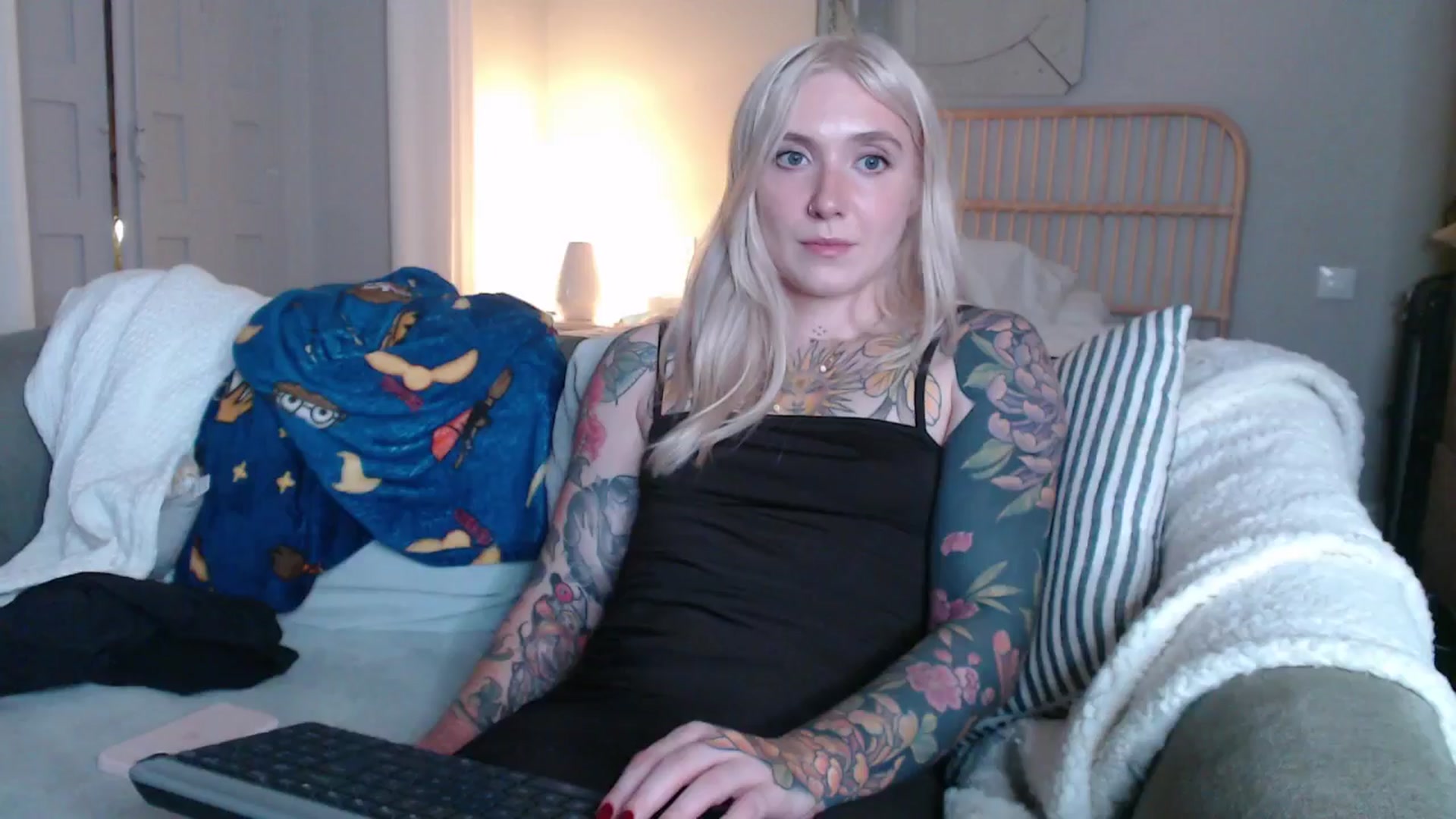 Gallery image thumbnail from Tattoo_bbgirl's myfreecams stream on, 01/23/2025, 23:54 image 19 of 20