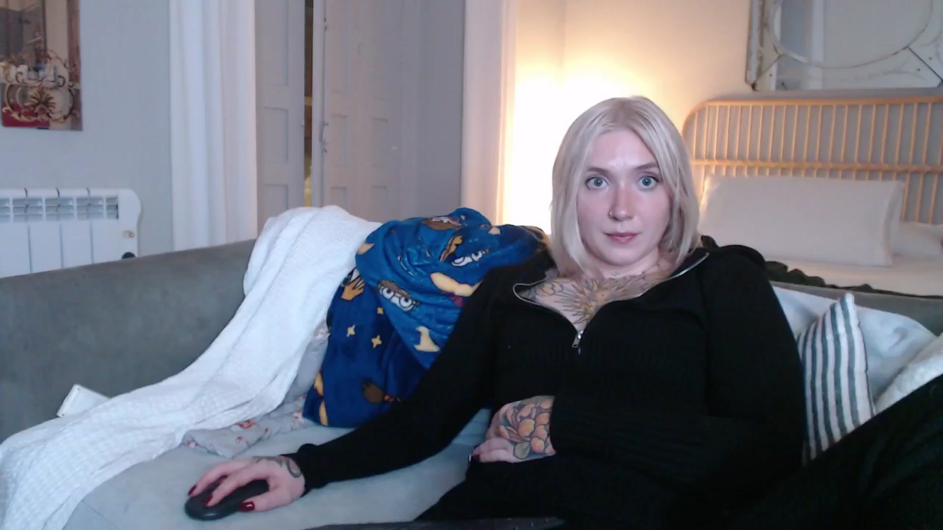 Gallery image thumbnail from Tattoo_bbgirl's myfreecams stream on, 01/24/2025, 22:27 image 18 of 20