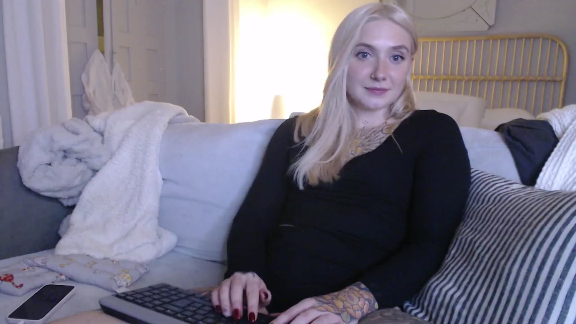 Gallery image thumbnail from Tattoo_bbgirl's myfreecams stream on, 01/25/2025, 22:36 image 9 of 20