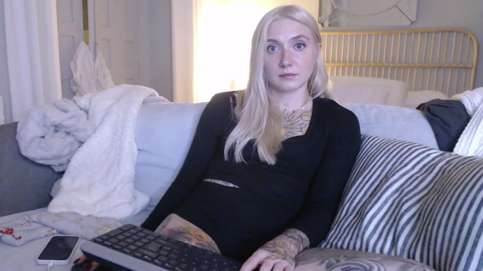 Gallery image thumbnail from Tattoo_bbgirl's myfreecams stream on, 01/25/2025, 22:36 image 14 of 20