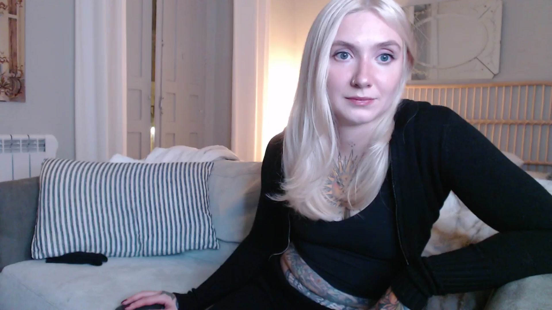 Gallery image thumbnail from Tattoo_bbgirl's myfreecams stream on, 01/30/2025, 22:54 image 5 of 20