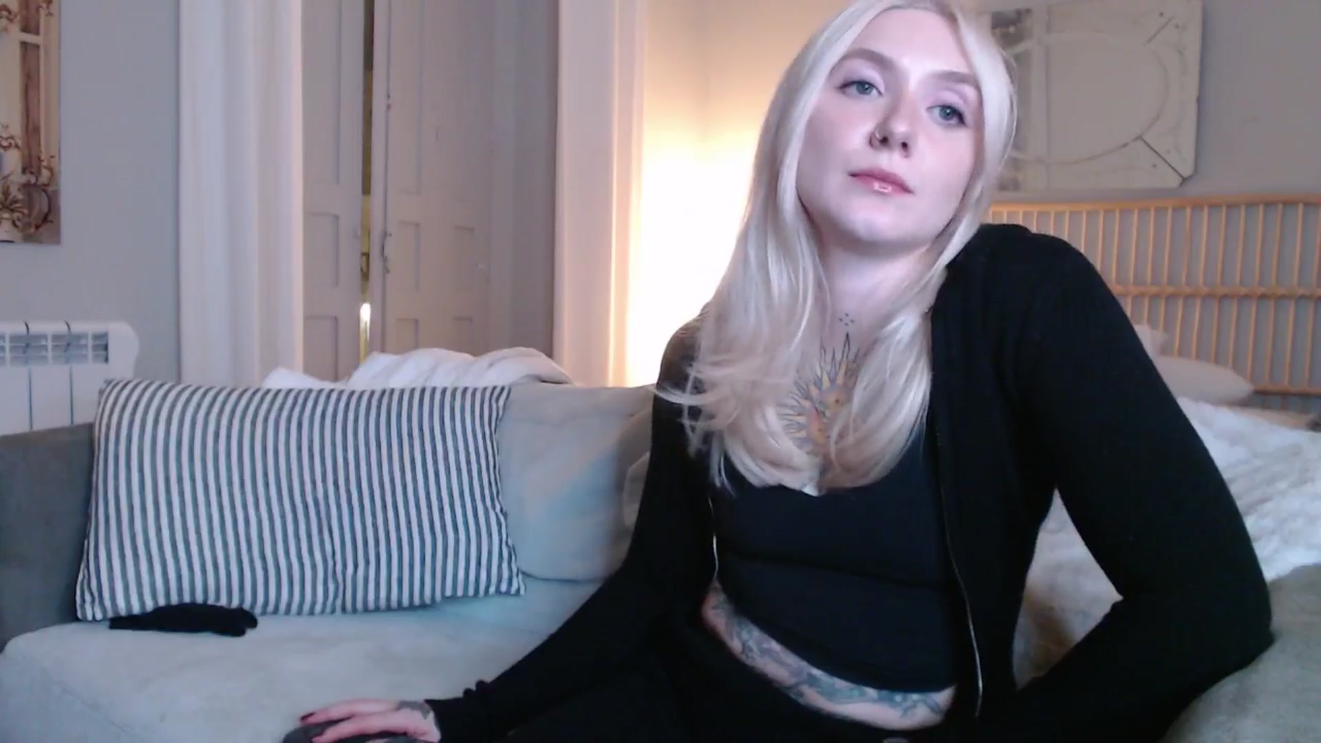 Gallery image thumbnail from Tattoo_bbgirl's myfreecams stream on, 01/30/2025, 22:54 image 2 of 20