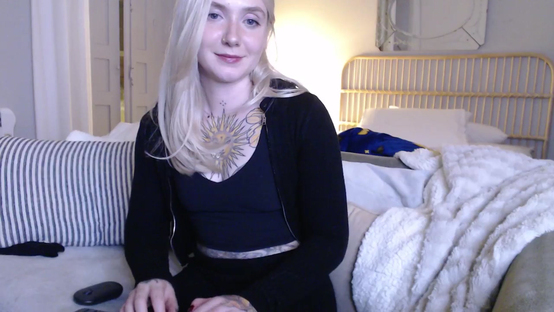 Gallery image thumbnail from Tattoo_bbgirl's myfreecams stream on, 01/30/2025, 22:54 image 17 of 20