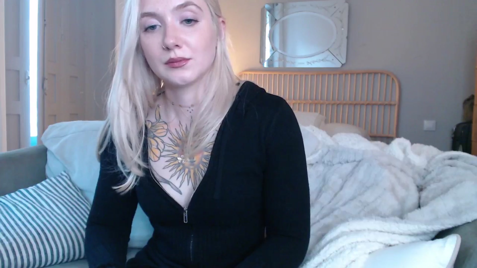 Gallery image thumbnail from Tattoo_bbgirl's myfreecams stream on, 01/31/2025, 17:22 image 16 of 20