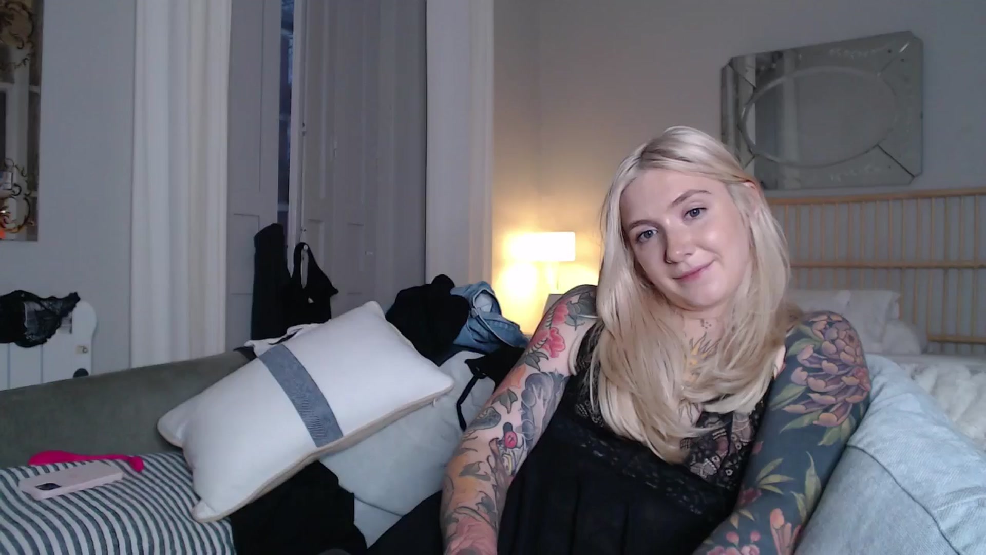 Gallery image thumbnail from Tattoo_bbgirl's myfreecams stream on, 02/03/2025, 20:27 image 13 of 20