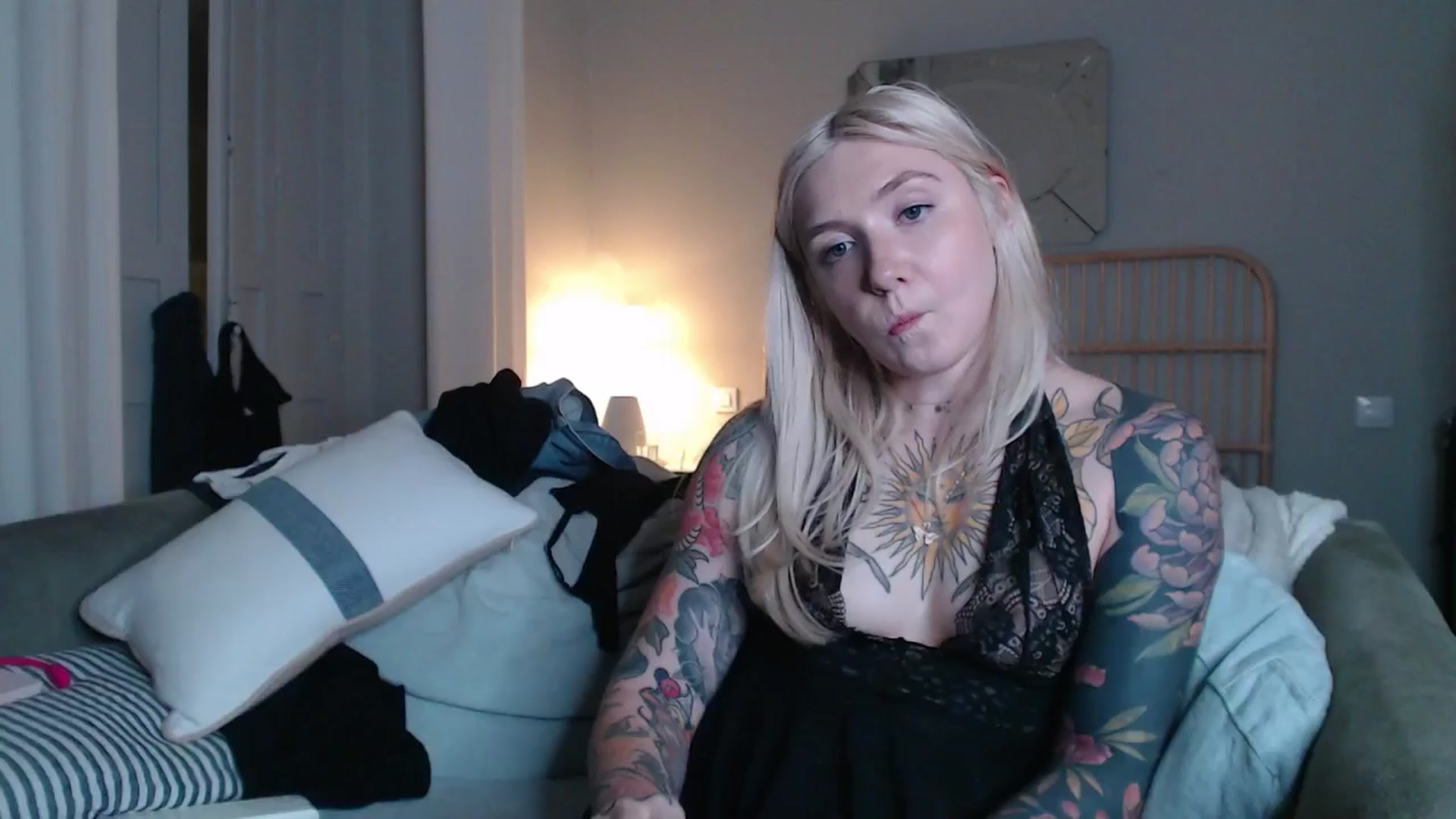 Gallery image thumbnail from Tattoo_bbgirl's myfreecams stream on, 02/03/2025, 20:27 image 15 of 20