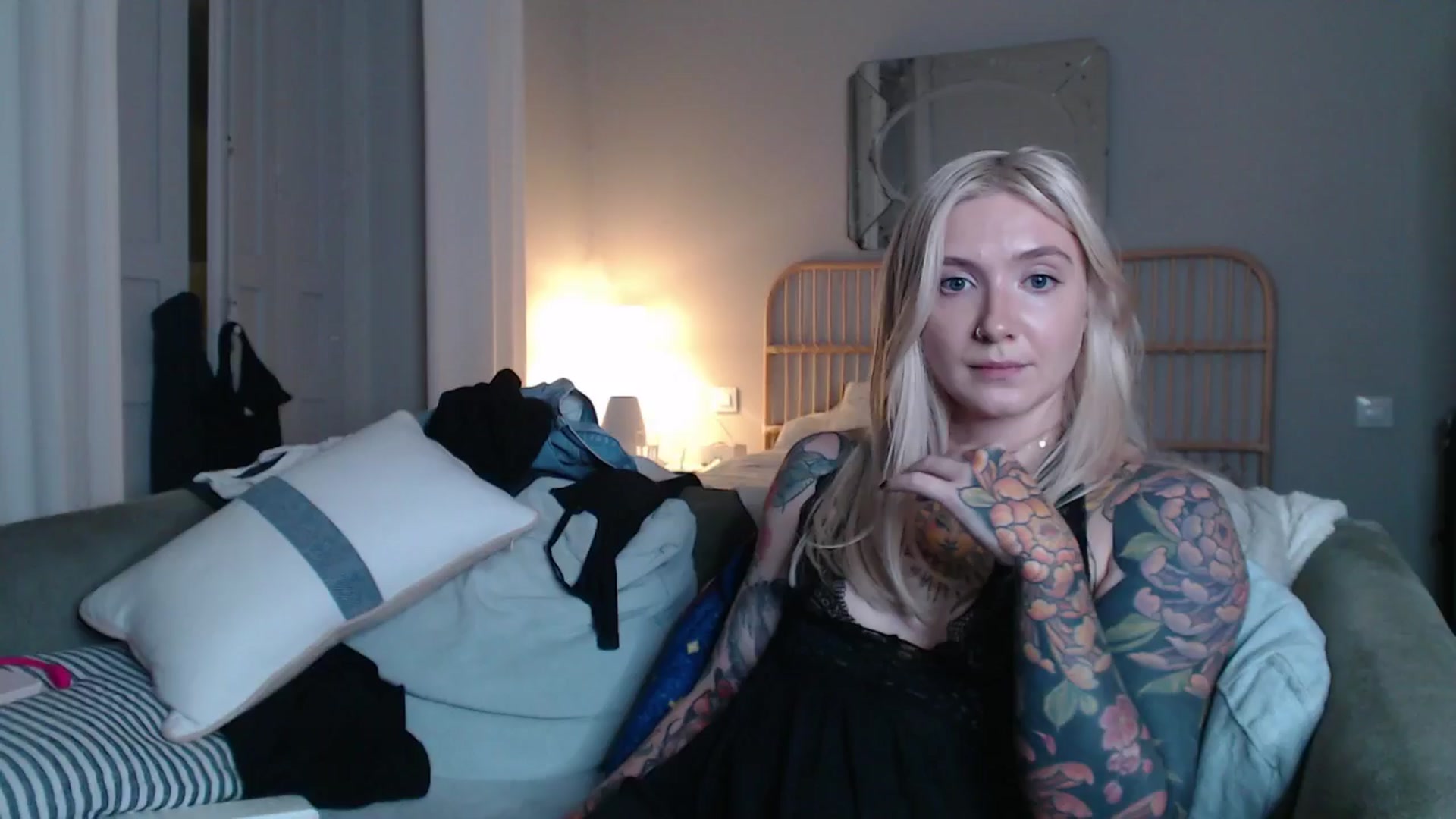 Gallery image thumbnail from Tattoo_bbgirl's myfreecams stream on, 02/03/2025, 20:27 image 16 of 20