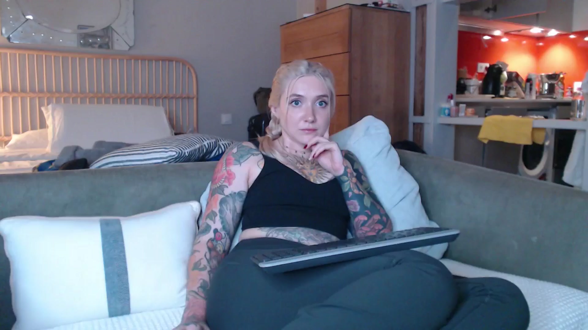 Gallery image thumbnail from Tattoo_bbgirl's myfreecams stream on, 02/05/2025, 20:04 image 13 of 20