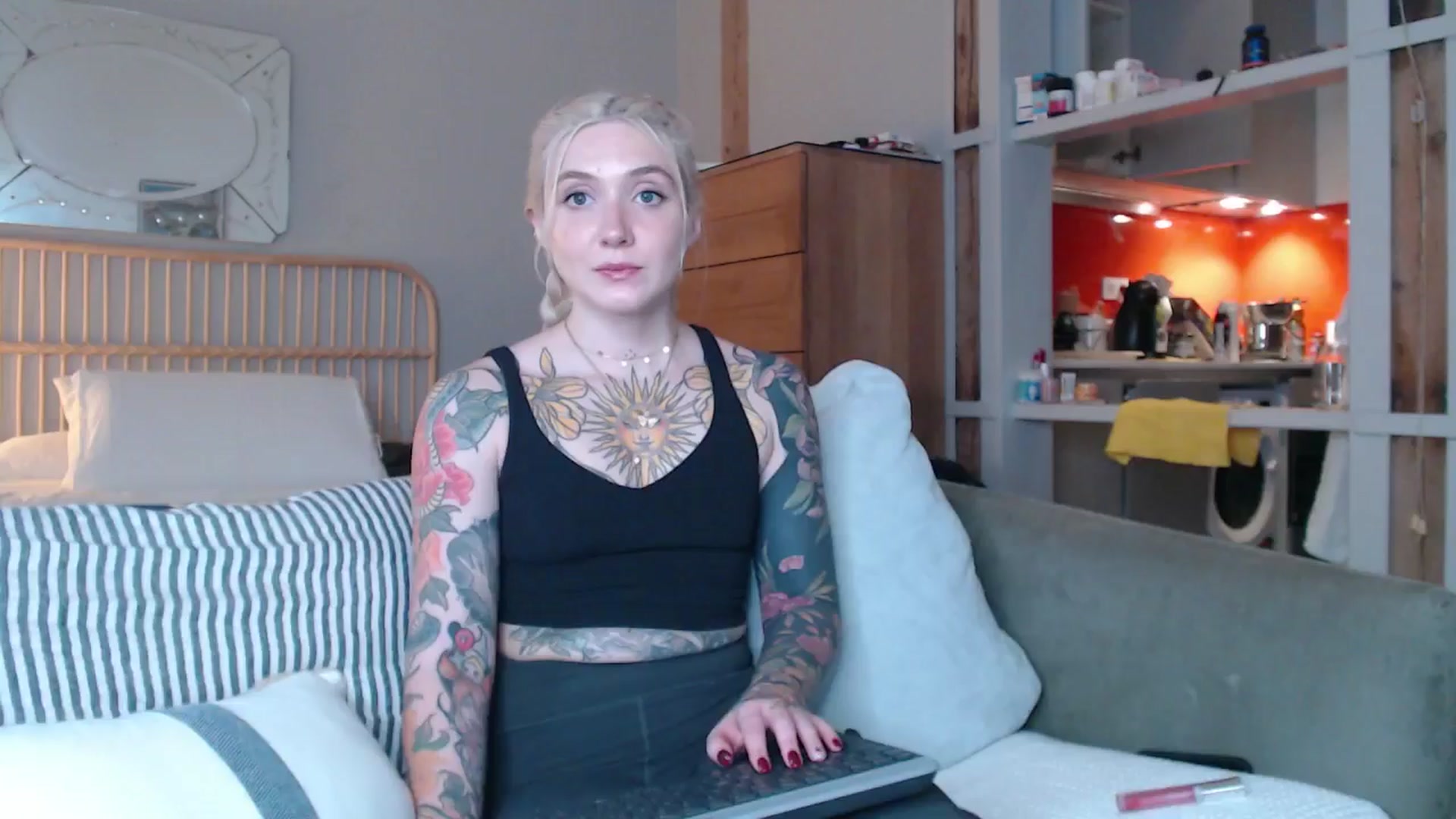 Gallery image thumbnail from Tattoo_bbgirl's myfreecams stream on, 02/05/2025, 20:04 image 4 of 20