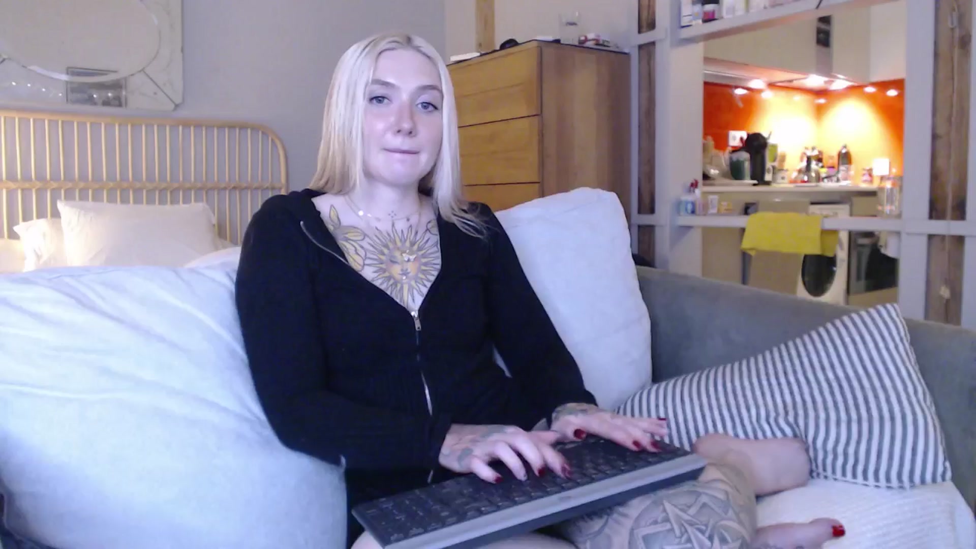 Gallery image thumbnail from Tattoo_bbgirl's myfreecams stream on, 02/06/2025, 22:41 image 2 of 20