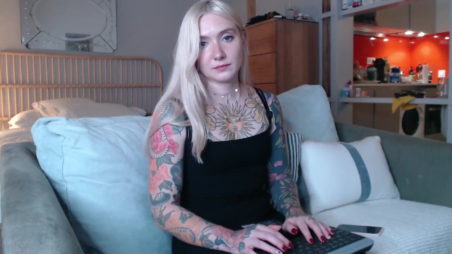 Gallery image thumbnail from Tattoo_bbgirl's myfreecams stream on, 02/07/2025, 18:00 image 6 of 20