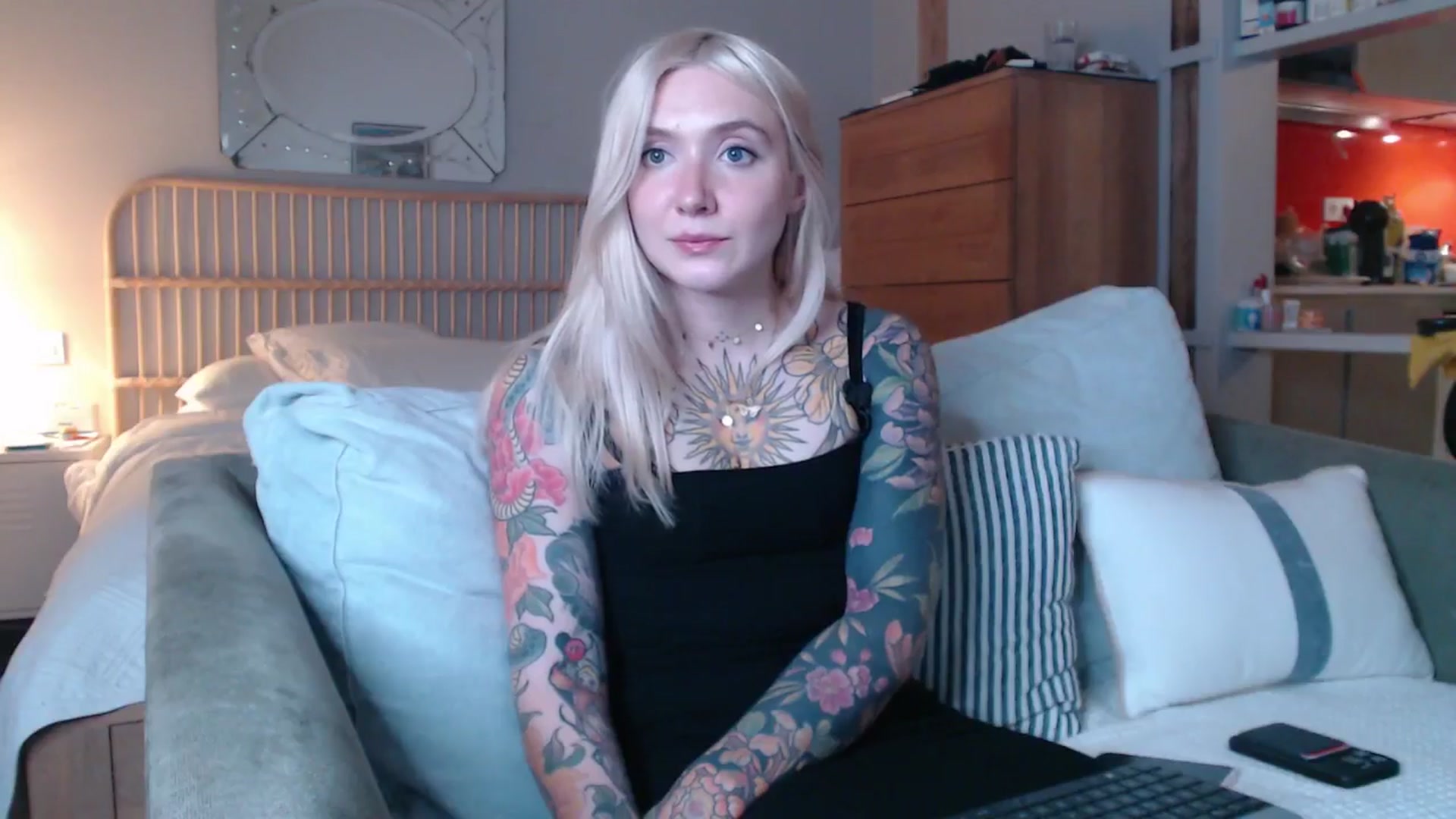 Gallery image thumbnail from Tattoo_bbgirl's myfreecams stream on, 02/07/2025, 18:00 image 10 of 20