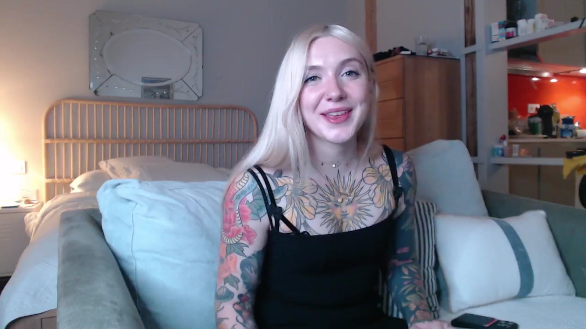 Gallery image thumbnail from Tattoo_bbgirl's myfreecams stream on, 02/07/2025, 18:00 image 12 of 20