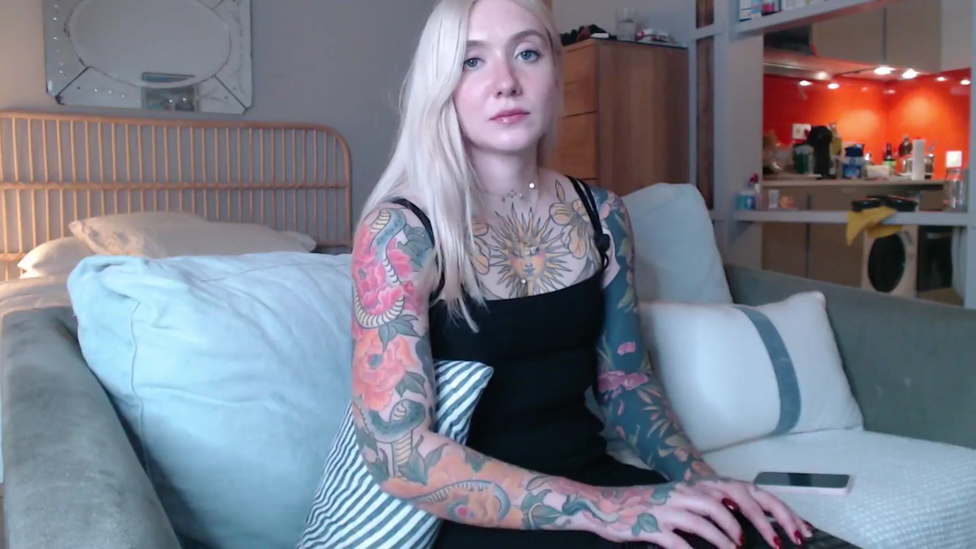 Gallery image thumbnail from Tattoo_bbgirl's myfreecams stream on, 02/07/2025, 18:00 image 3 of 20
