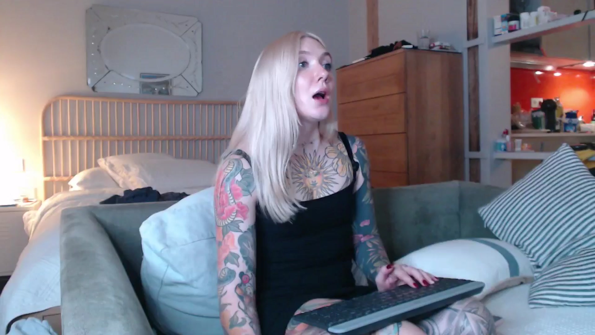 Gallery image thumbnail from Tattoo_bbgirl's myfreecams stream on, 02/07/2025, 20:16 image 14 of 20