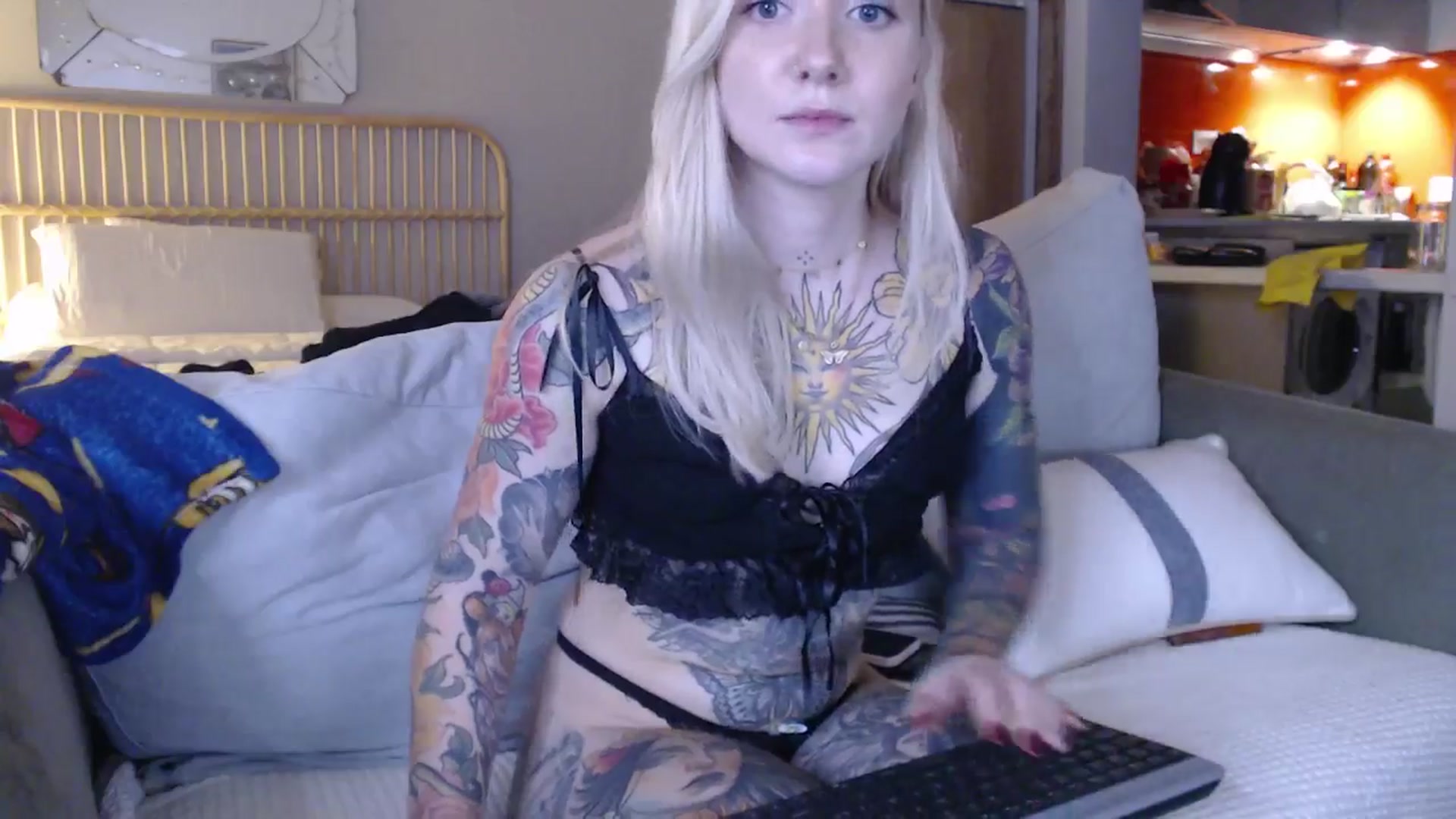 Gallery image thumbnail from Tattoo_bbgirl's myfreecams stream on, 02/08/2025, 20:43 image 8 of 20