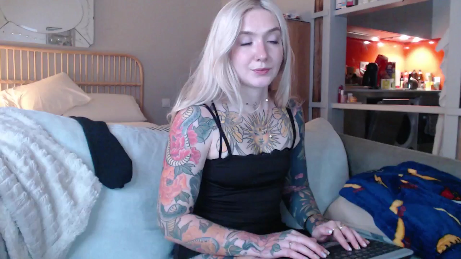 Gallery image thumbnail from Tattoo_bbgirl's myfreecams stream on, 02/20/2025, 18:46 image 18 of 20