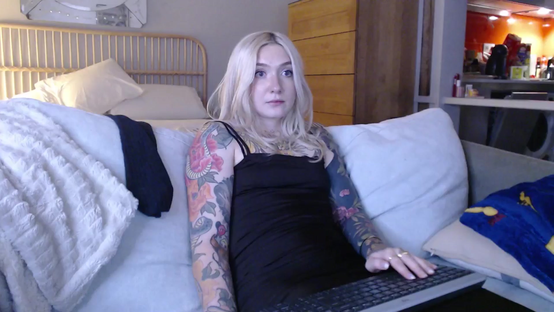 Gallery image thumbnail from Tattoo_bbgirl's myfreecams stream on, 02/20/2025, 21:41 image 4 of 20