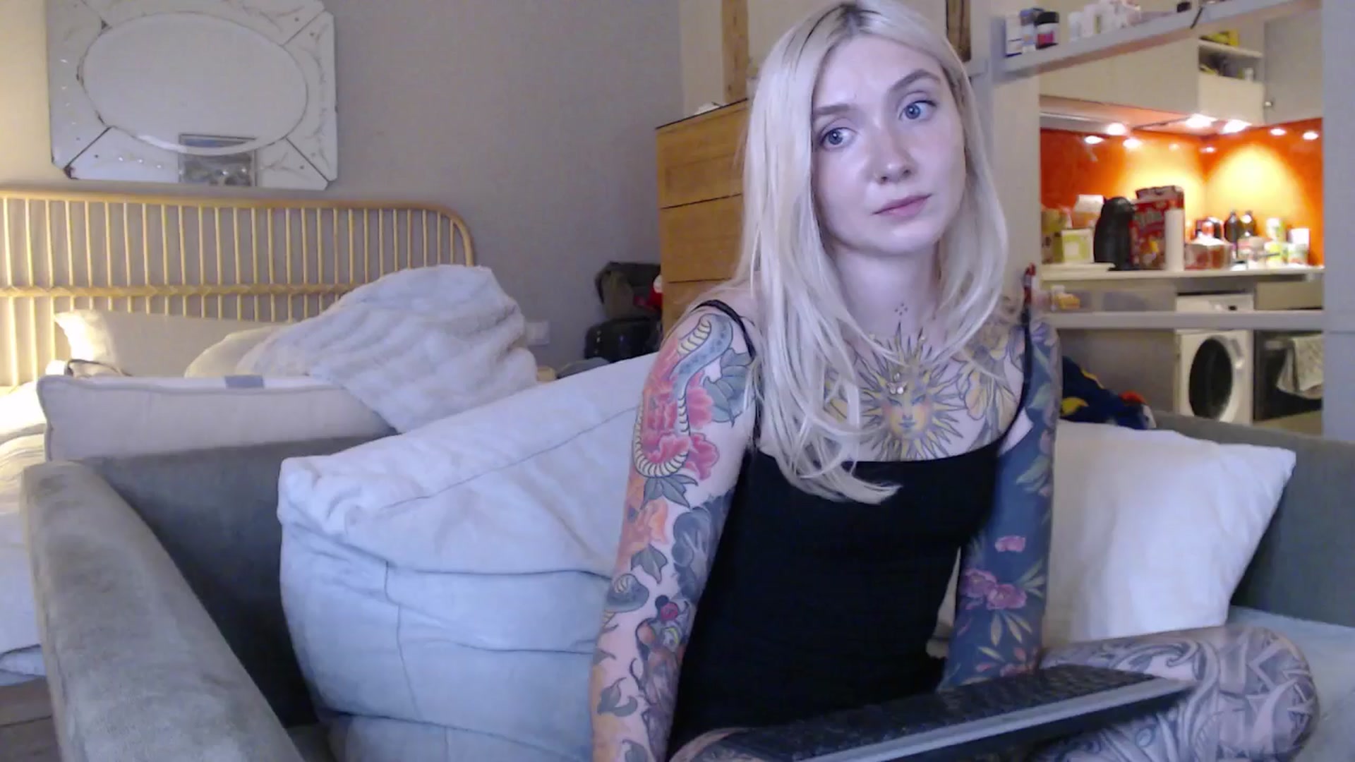 Gallery image thumbnail from Tattoo_bbgirl's myfreecams stream on, 02/22/2025, 21:36 image 11 of 20