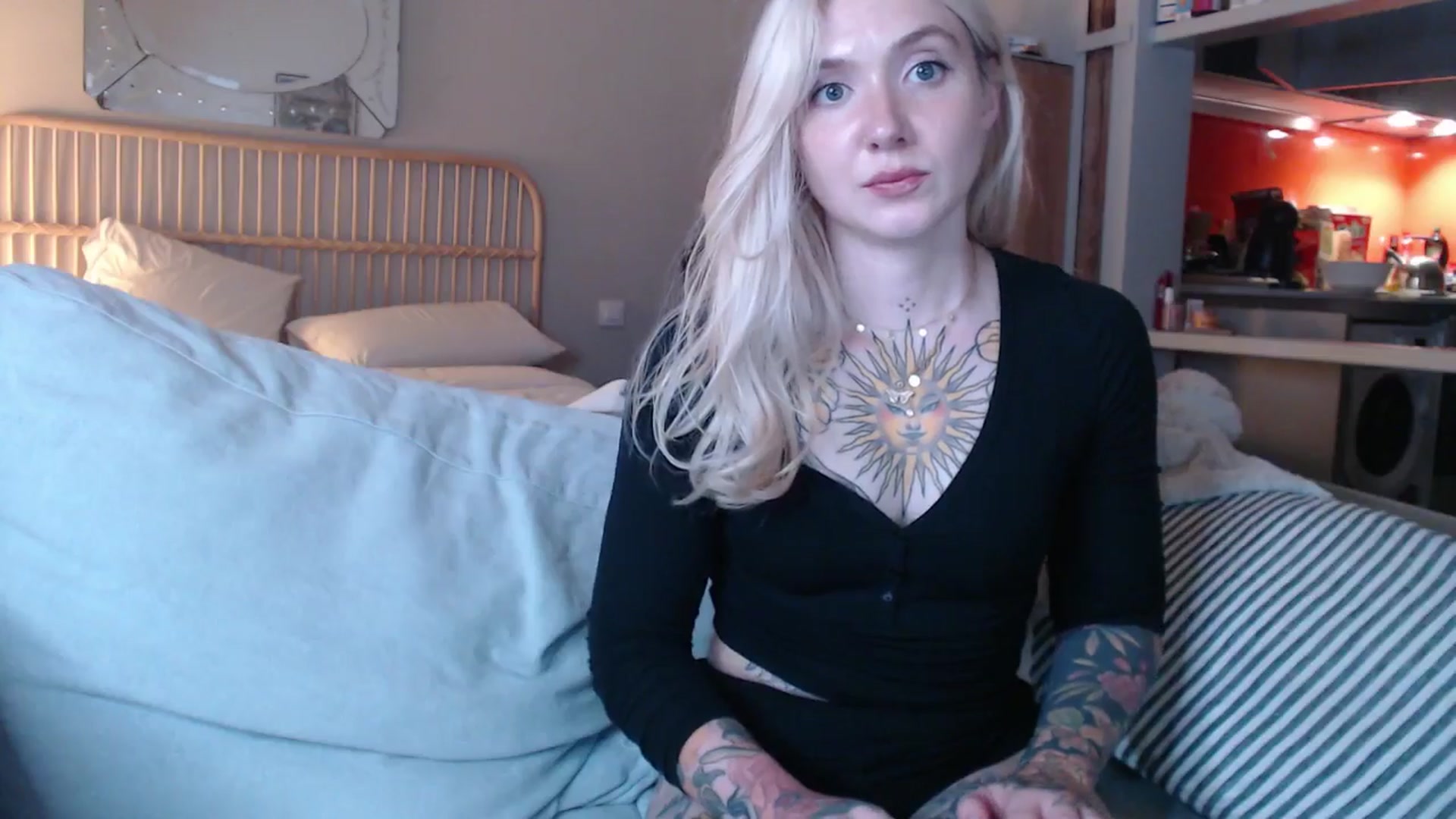 Gallery image thumbnail from Tattoo_bbgirl's myfreecams stream on, 02/24/2025, 21:20 image 16 of 20