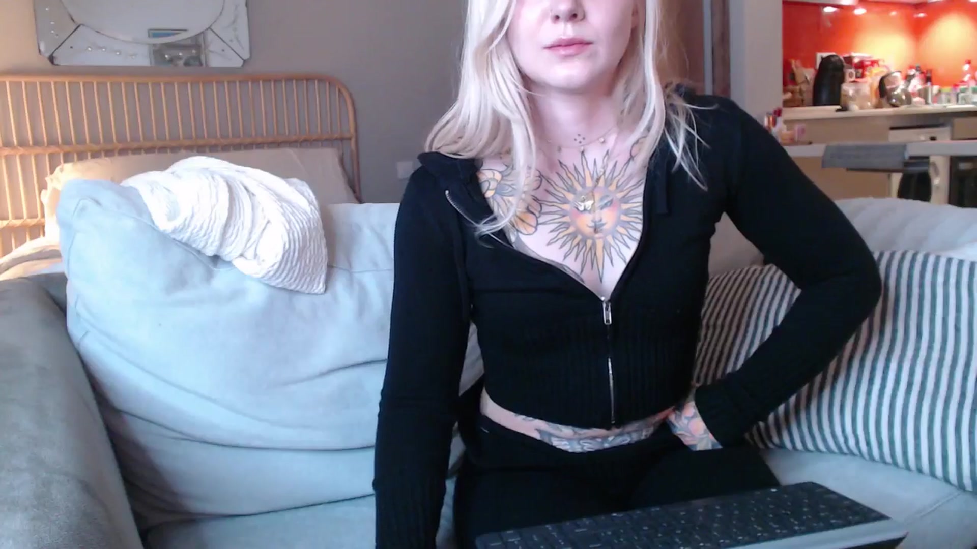 Gallery image thumbnail from Tattoo_bbgirl's myfreecams stream on, 02/25/2025, 19:35 image 19 of 20